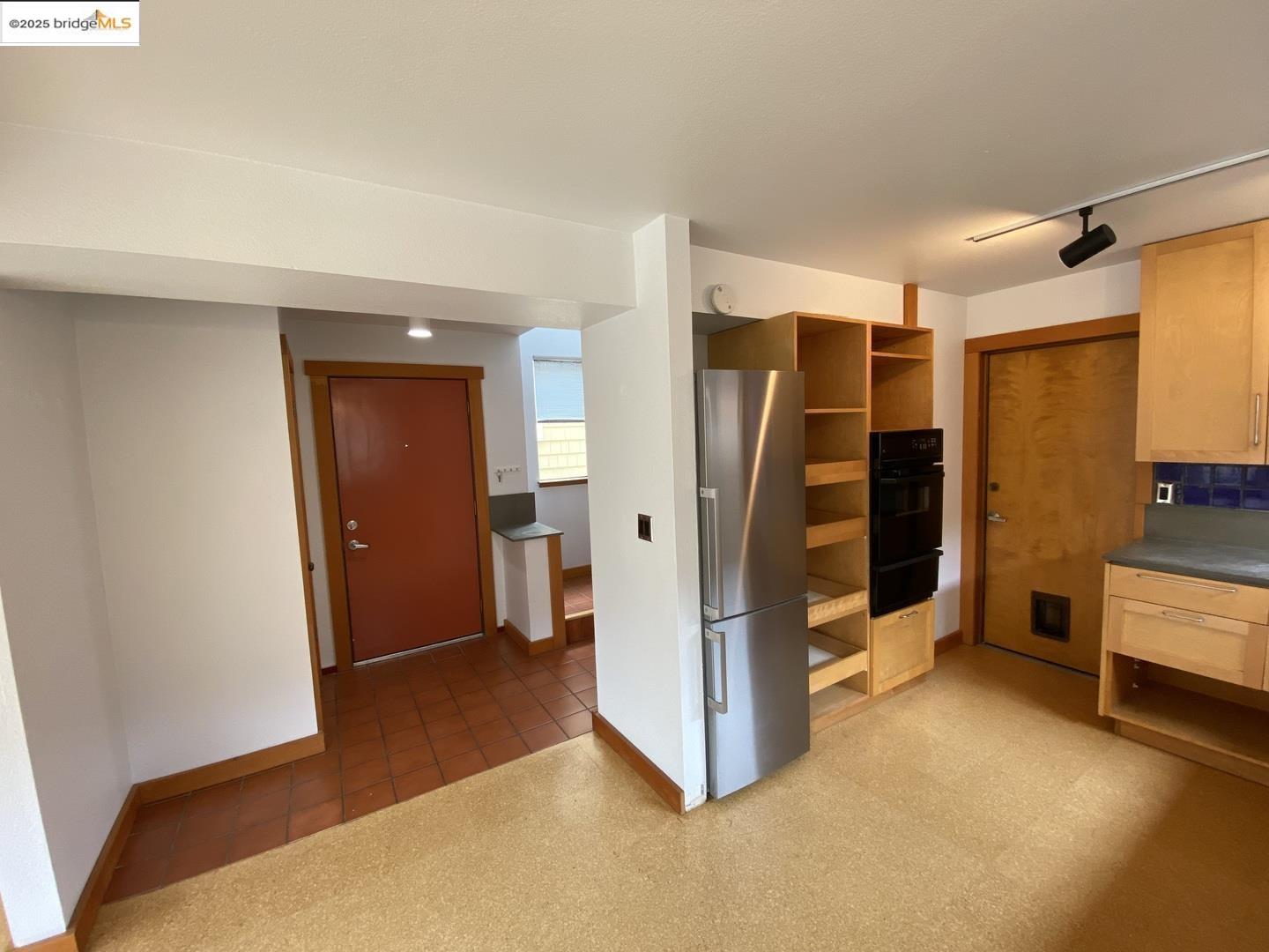 Detail Gallery Image 17 of 35 For 59 San Jose Ave, Pacifica,  CA 94044 - 3 Beds | 1/1 Baths