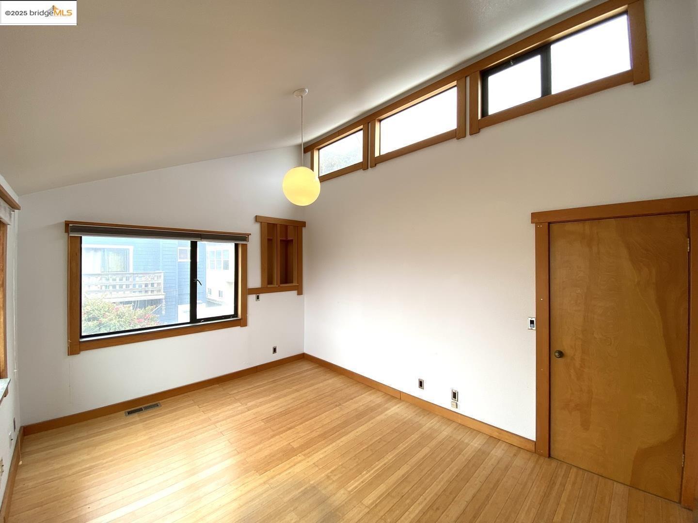 Detail Gallery Image 21 of 35 For 59 San Jose Ave, Pacifica,  CA 94044 - 3 Beds | 1/1 Baths