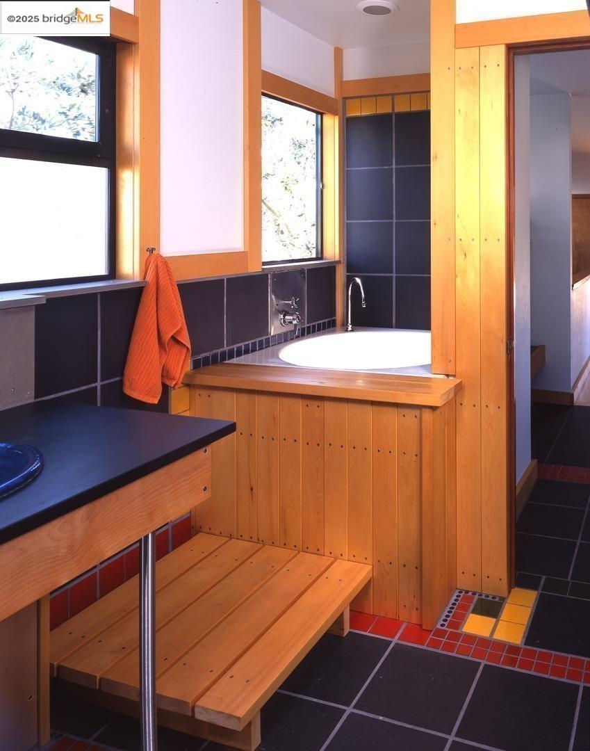 Detail Gallery Image 25 of 36 For 59 San Jose Ave, Pacifica,  CA 94044 - 3 Beds | 1/1 Baths