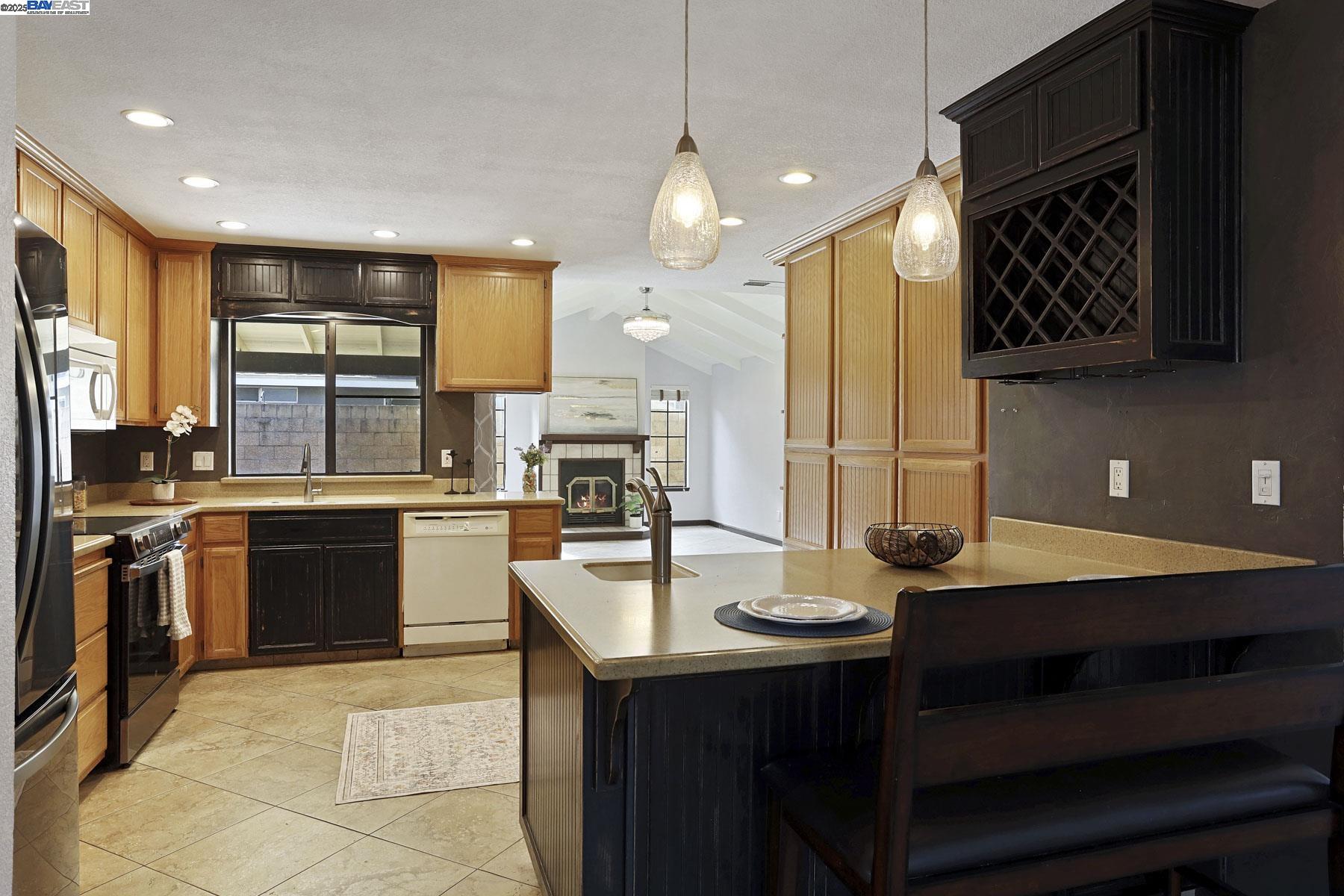 Detail Gallery Image 18 of 39 For 1312 Wylmawood Ln, Modesto,  CA 95355 - 3 Beds | 2 Baths