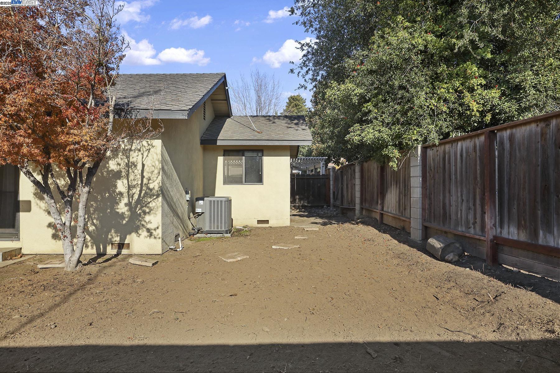 Detail Gallery Image 36 of 39 For 1312 Wylmawood Ln, Modesto,  CA 95355 - 3 Beds | 2 Baths
