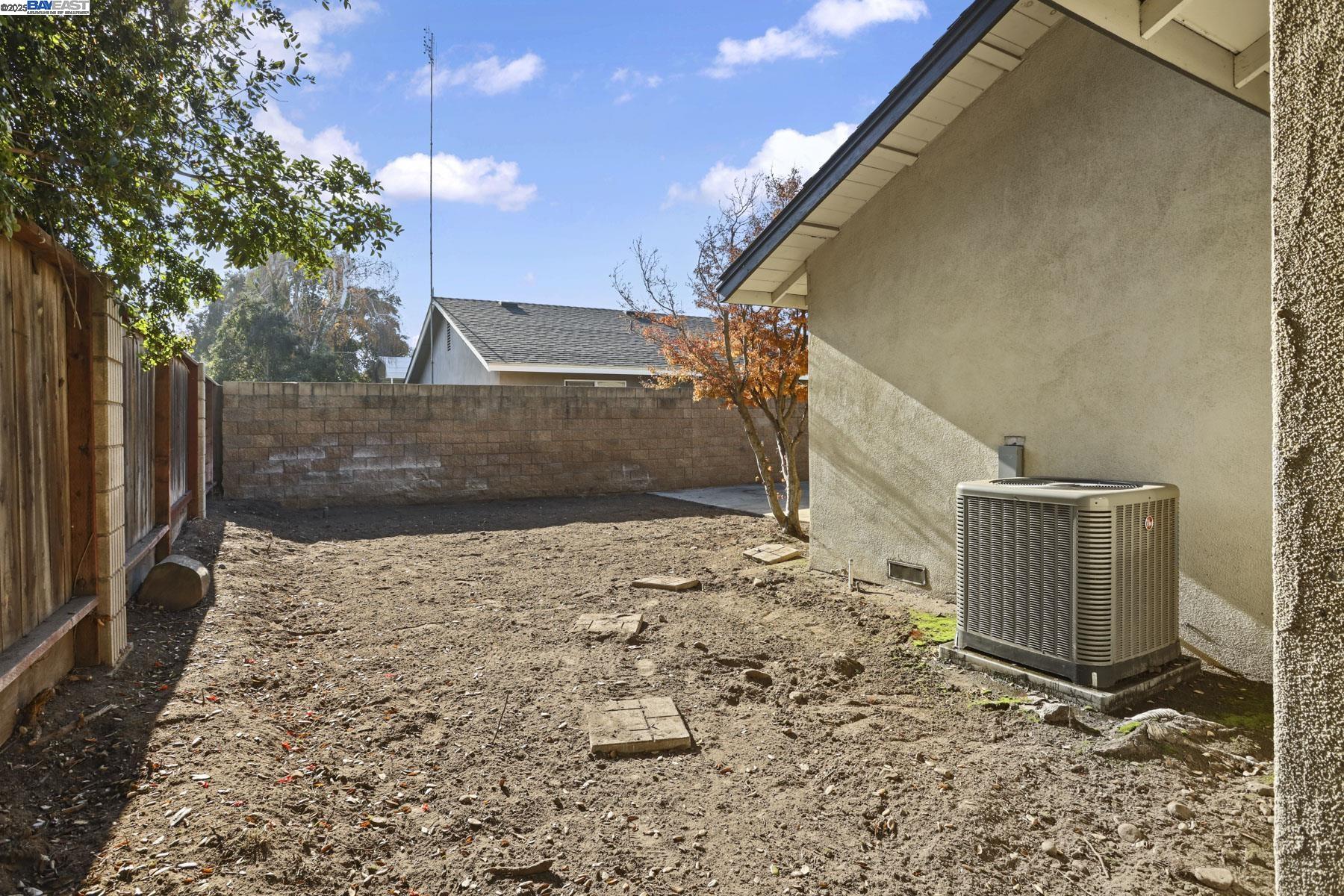 Detail Gallery Image 39 of 39 For 1312 Wylmawood Ln, Modesto,  CA 95355 - 3 Beds | 2 Baths