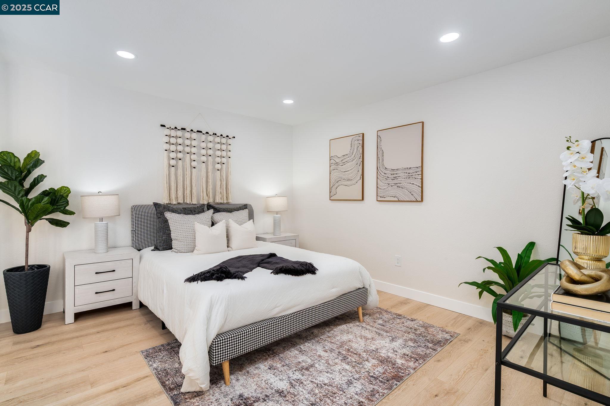 Detail Gallery Image 17 of 33 For 1600 Laguna St #D,  Concord,  CA 94520 - 1 Beds | 1 Baths