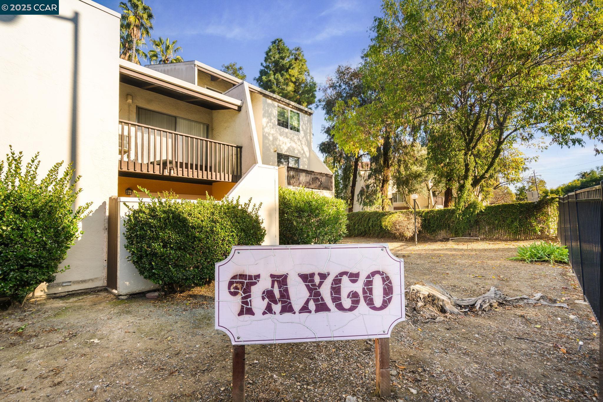 Detail Gallery Image 30 of 33 For 1600 Laguna St #D,  Concord,  CA 94520 - 1 Beds | 1 Baths