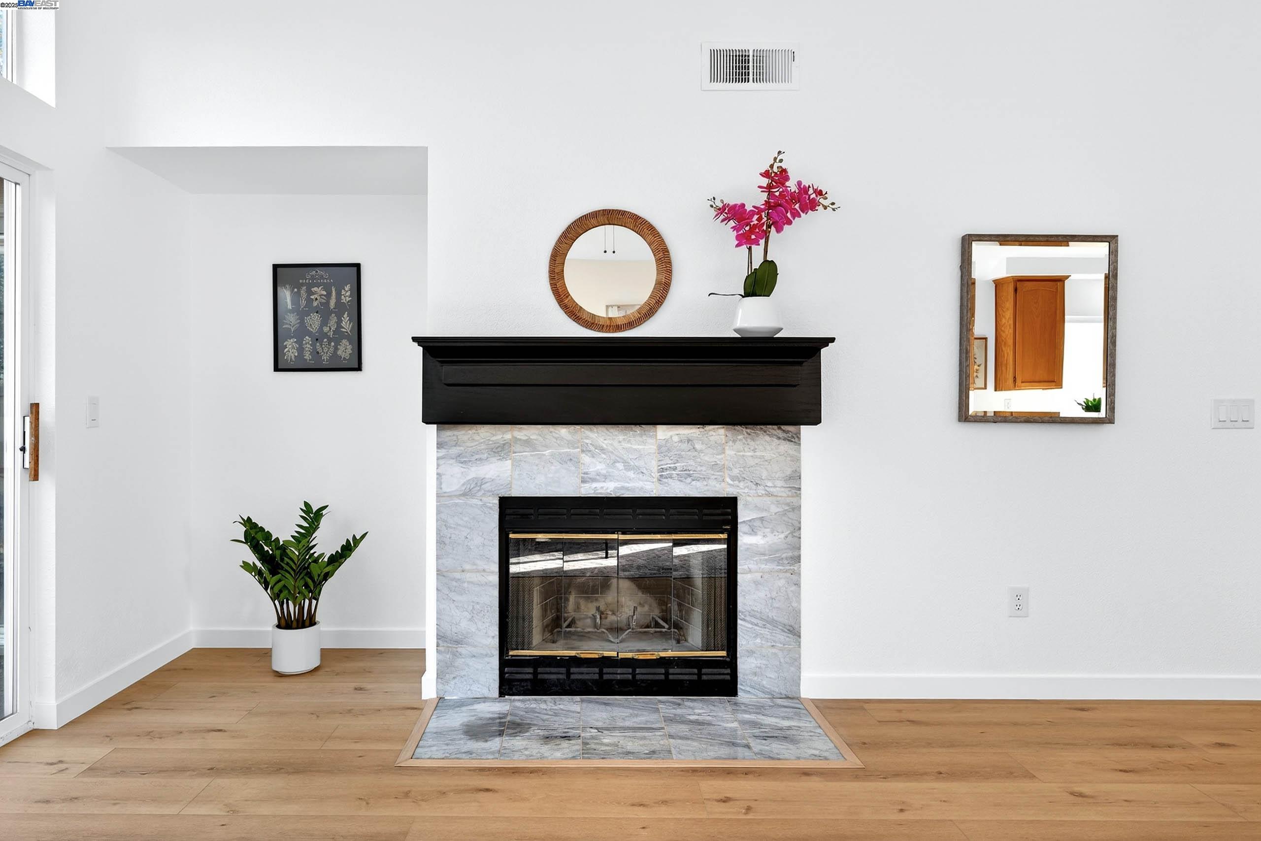 Detail Gallery Image 12 of 38 For 1713 Mount Hamilton Dr, Antioch,  CA 94531 - 3 Beds | 2 Baths