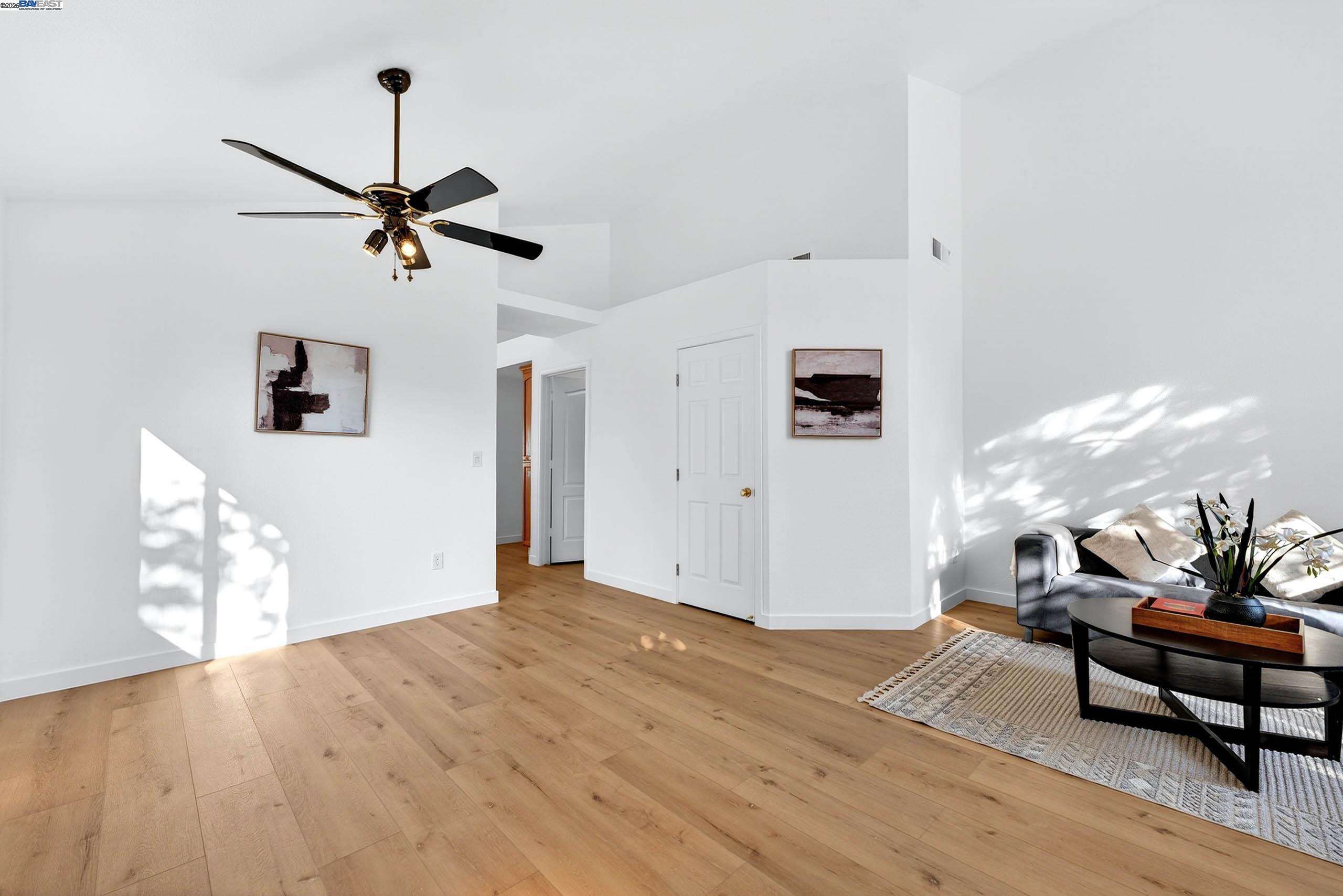 Detail Gallery Image 4 of 38 For 1713 Mount Hamilton Dr, Antioch,  CA 94531 - 3 Beds | 2 Baths