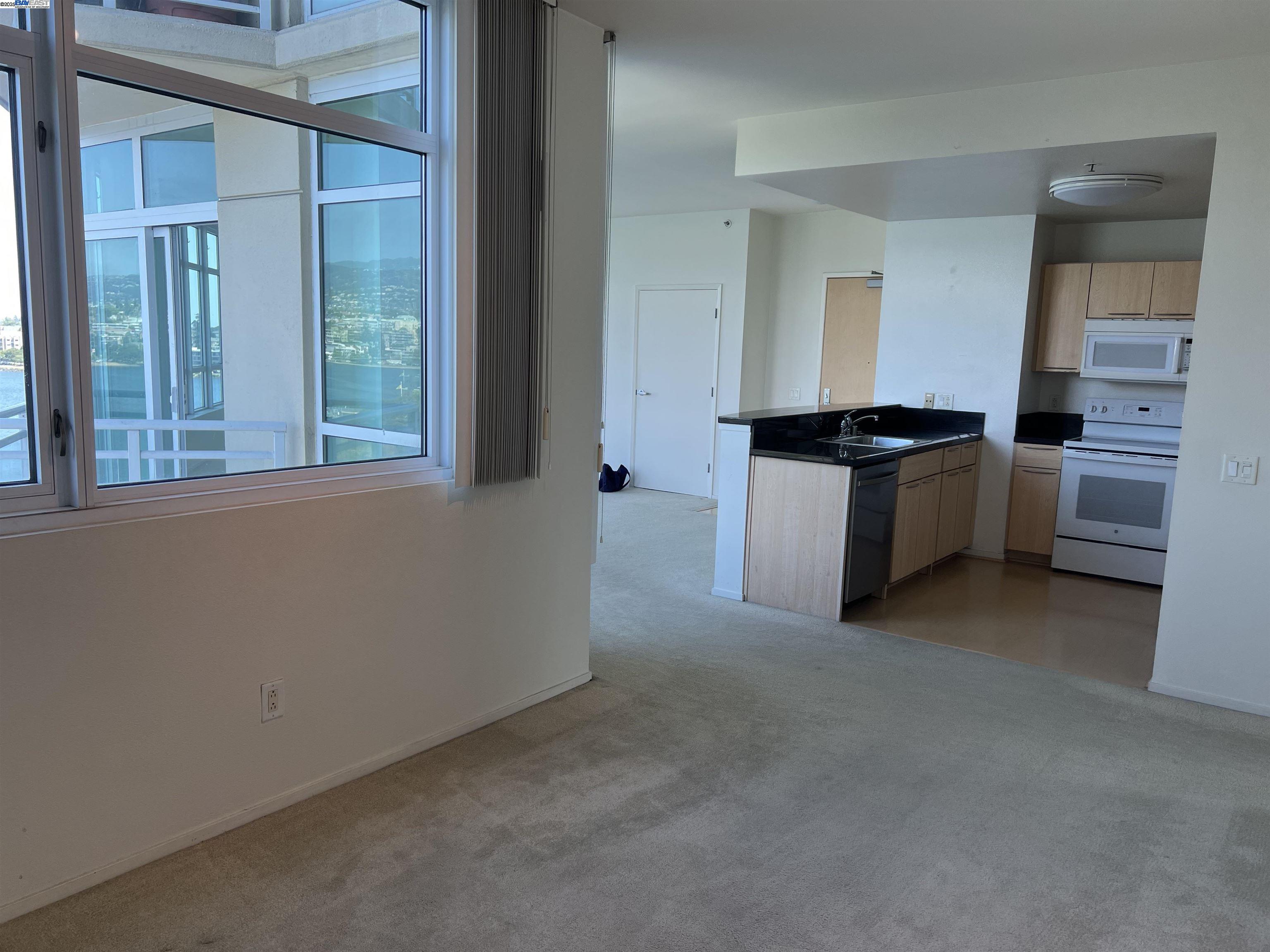 Photo #14: 41119428 Listing: Photo #14