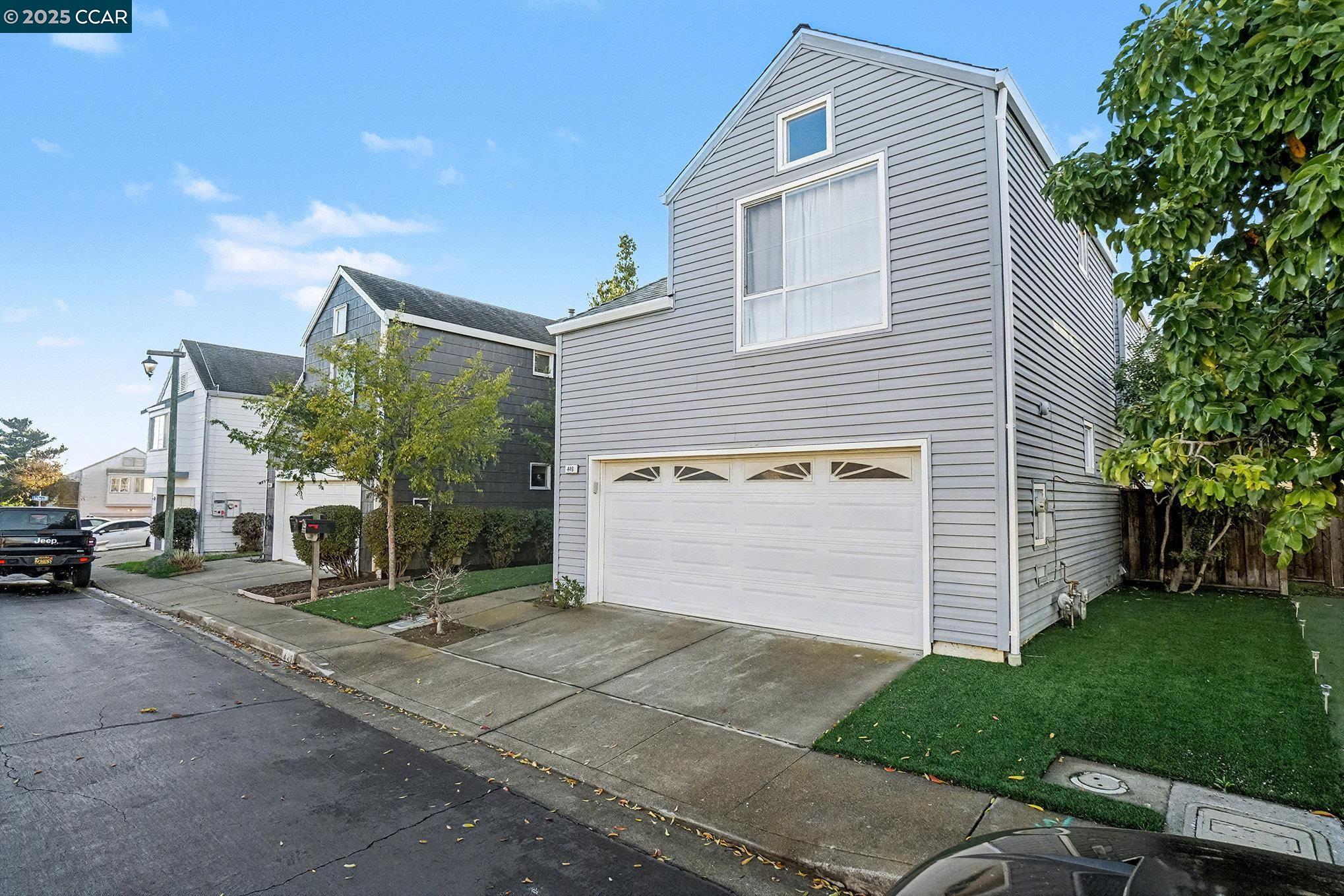 Detail Gallery Image 3 of 36 For 448 Jade Cir, Vallejo,  CA 94590 - 3 Beds | 2/1 Baths