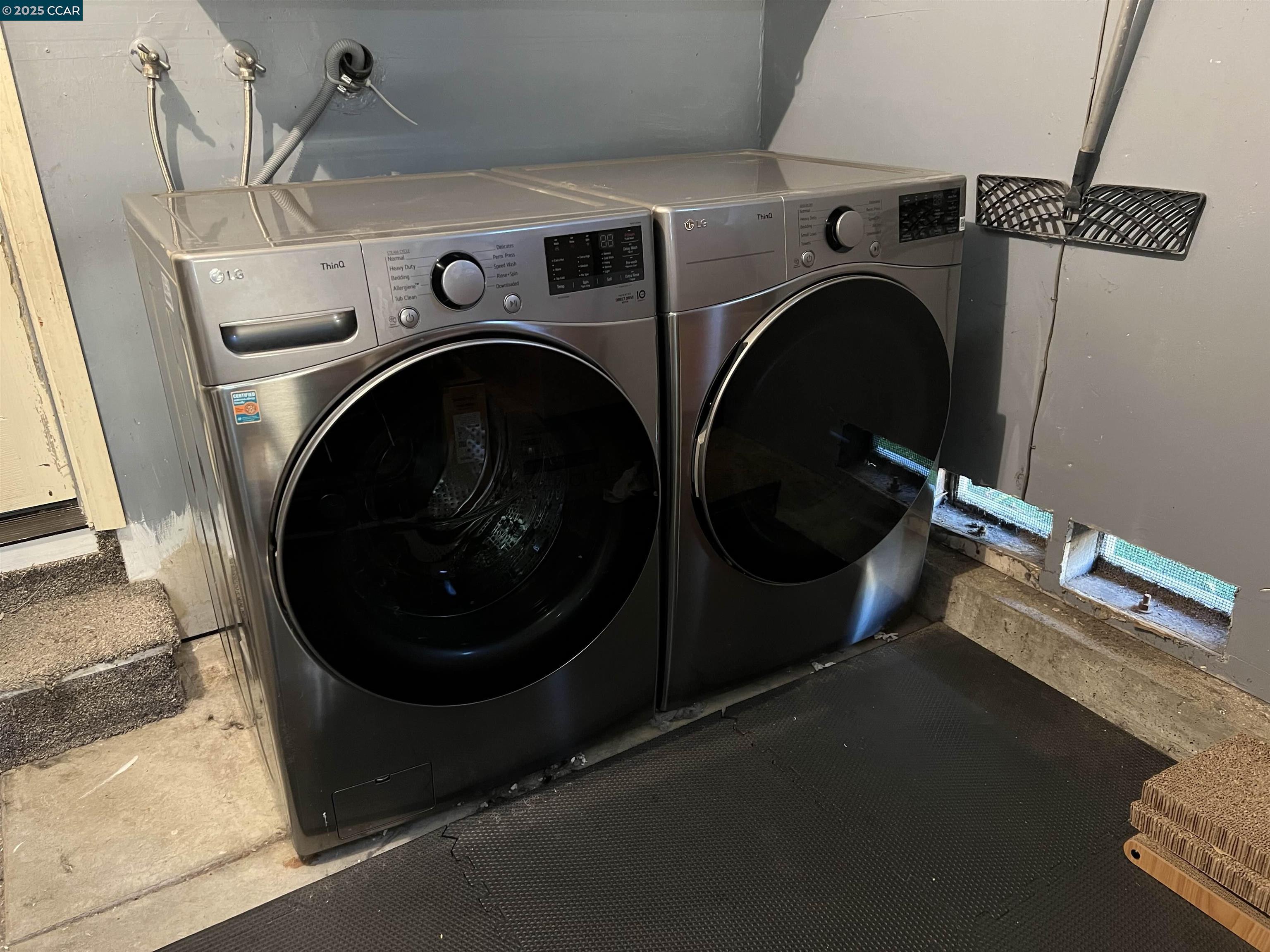 Detail Gallery Image 22 of 37 For 448 Jade Cir, Vallejo,  CA 94590 - 3 Beds | 2/1 Baths