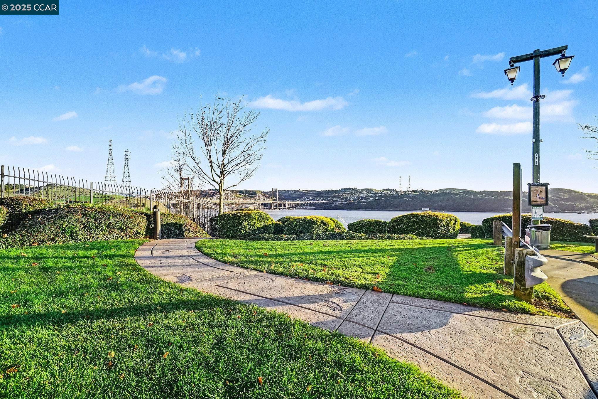 Detail Gallery Image 31 of 36 For 448 Jade Cir, Vallejo,  CA 94590 - 3 Beds | 2/1 Baths