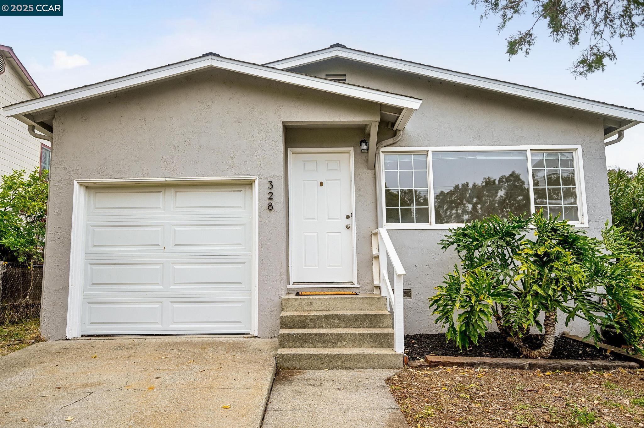 Front Image Thumbnail for CC41119431