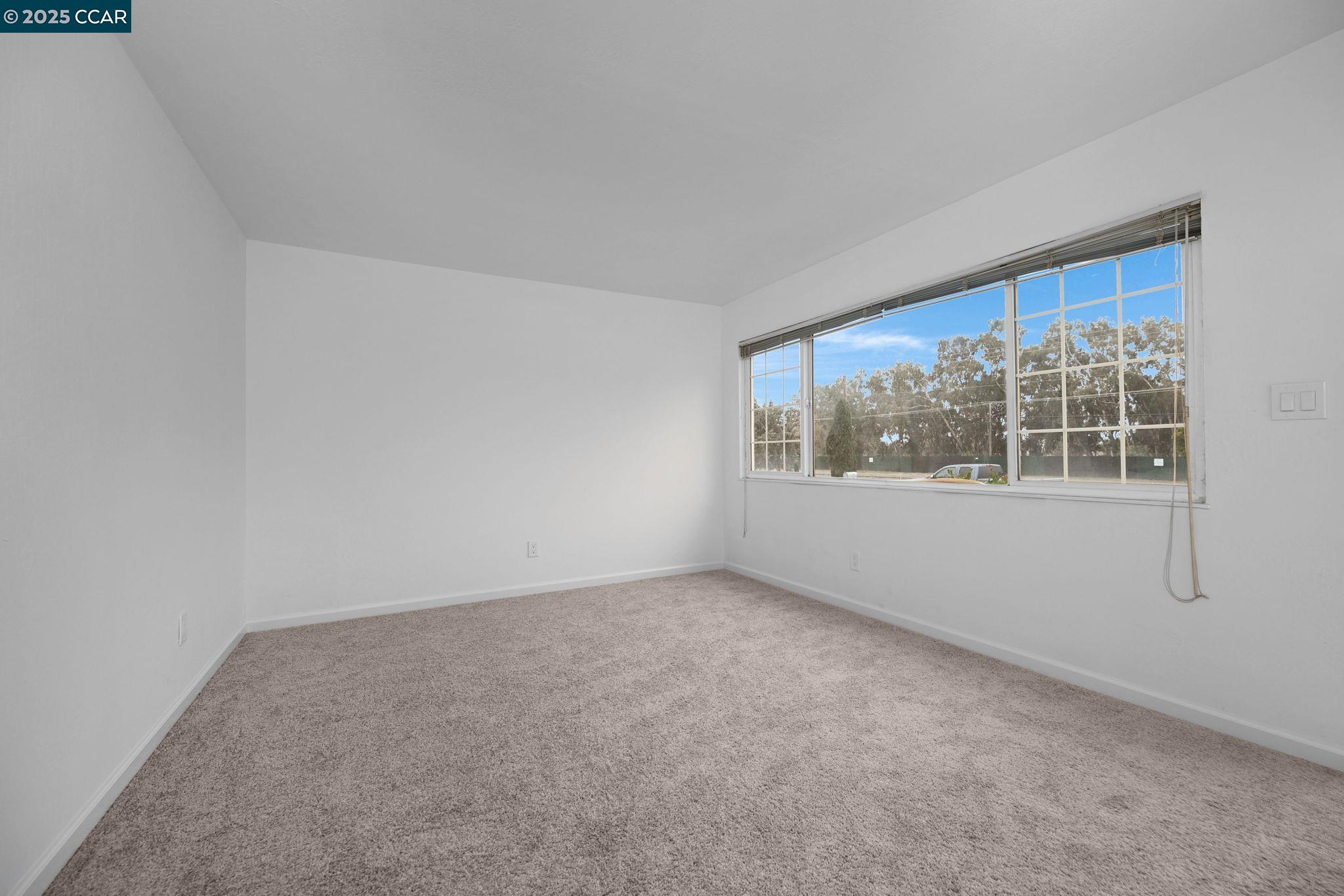 Detail Gallery Image 6 of 24 For 328 Norman Ave, Concord,  CA 94520 - 2 Beds | 1 Baths