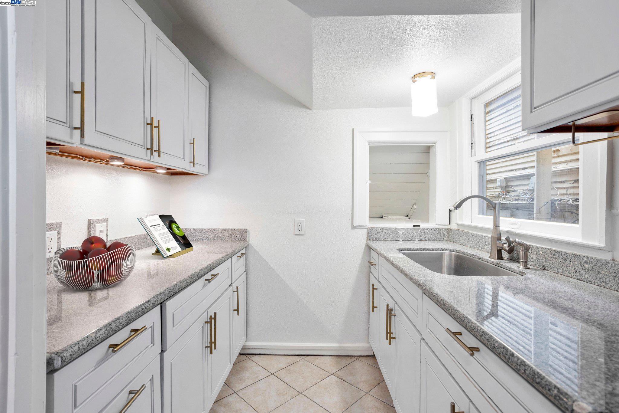 Detail Gallery Image 17 of 60 For 857 Athens Ave, Oakland,  CA 94607 - – Beds | – Baths