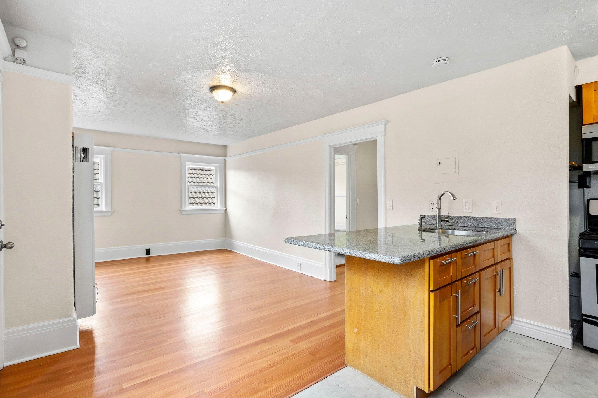 Detail Gallery Image 33 of 60 For 857 Athens Ave, Oakland,  CA 94607 - – Beds | – Baths