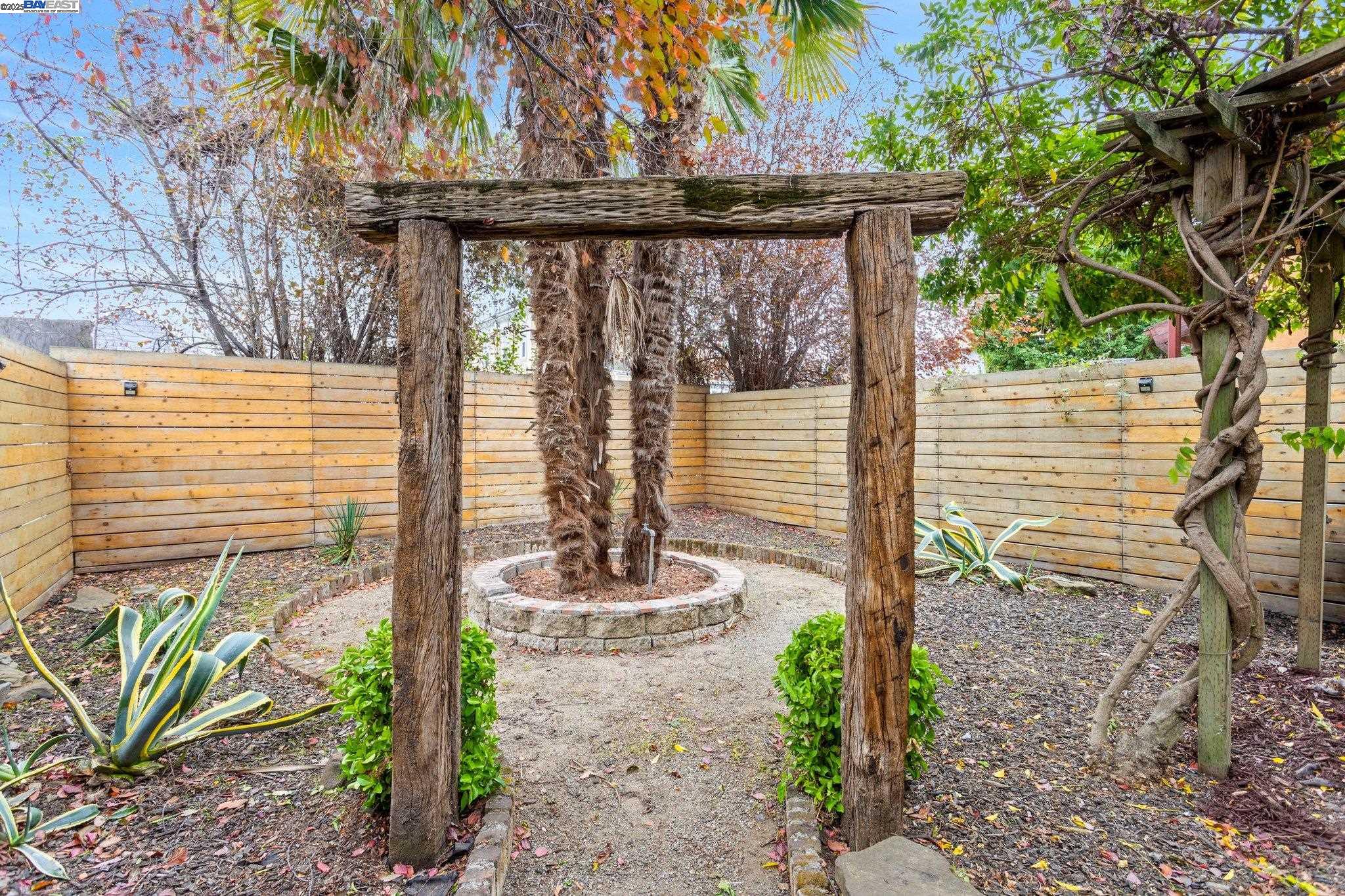 Detail Gallery Image 33 of 39 For 857 Athens Ave, Oakland,  CA 94607 - – Beds | – Baths