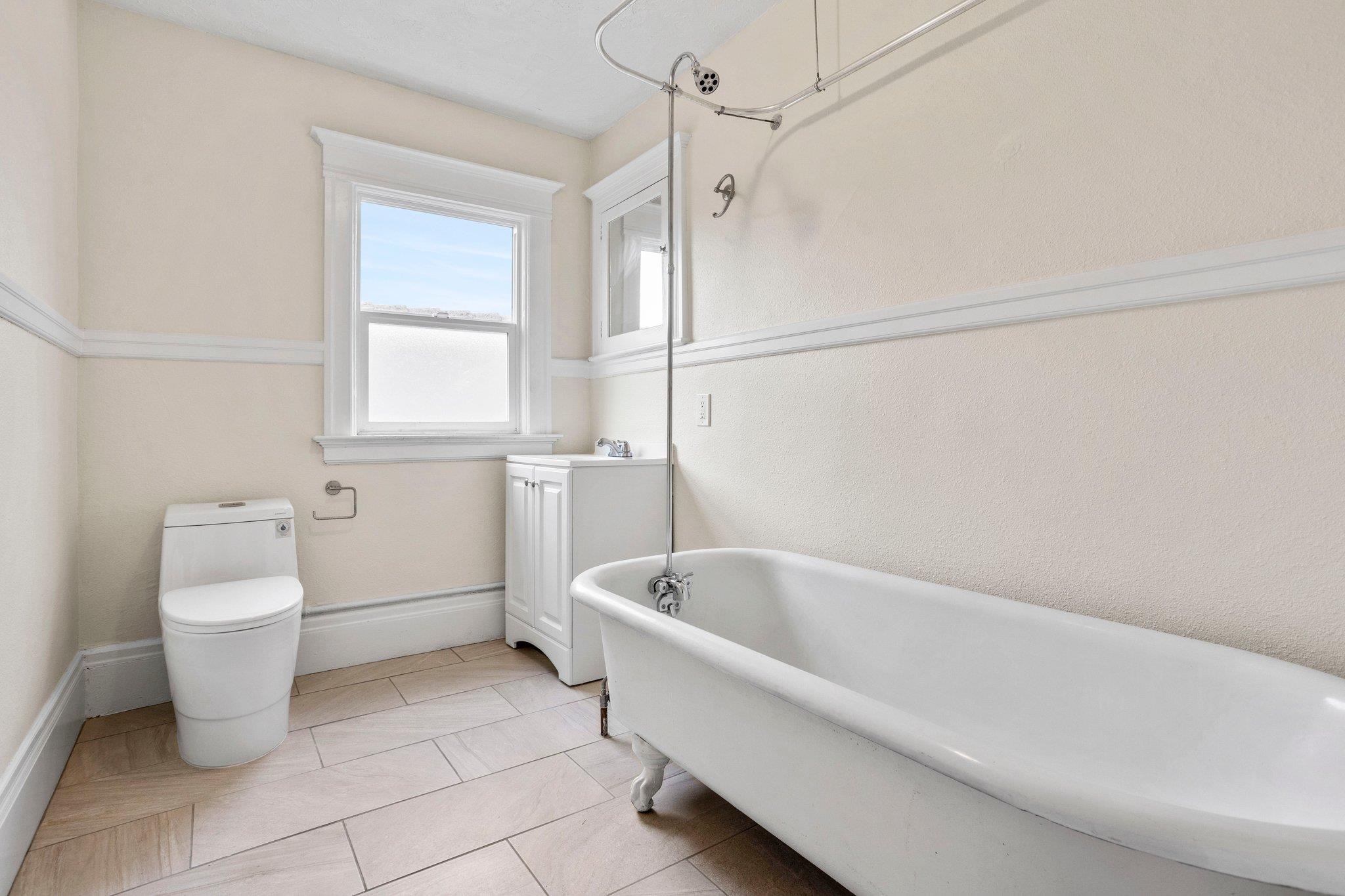 Detail Gallery Image 47 of 60 For 857 Athens Ave, Oakland,  CA 94607 - – Beds | – Baths