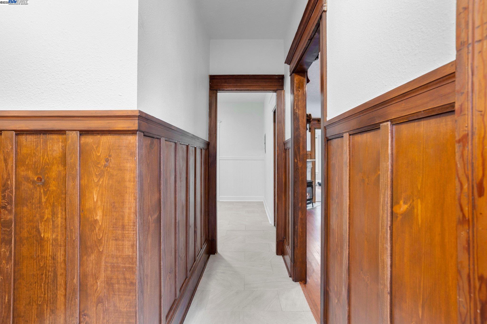 Detail Gallery Image 9 of 39 For 857 Athens Ave, Oakland,  CA 94607 - – Beds | – Baths