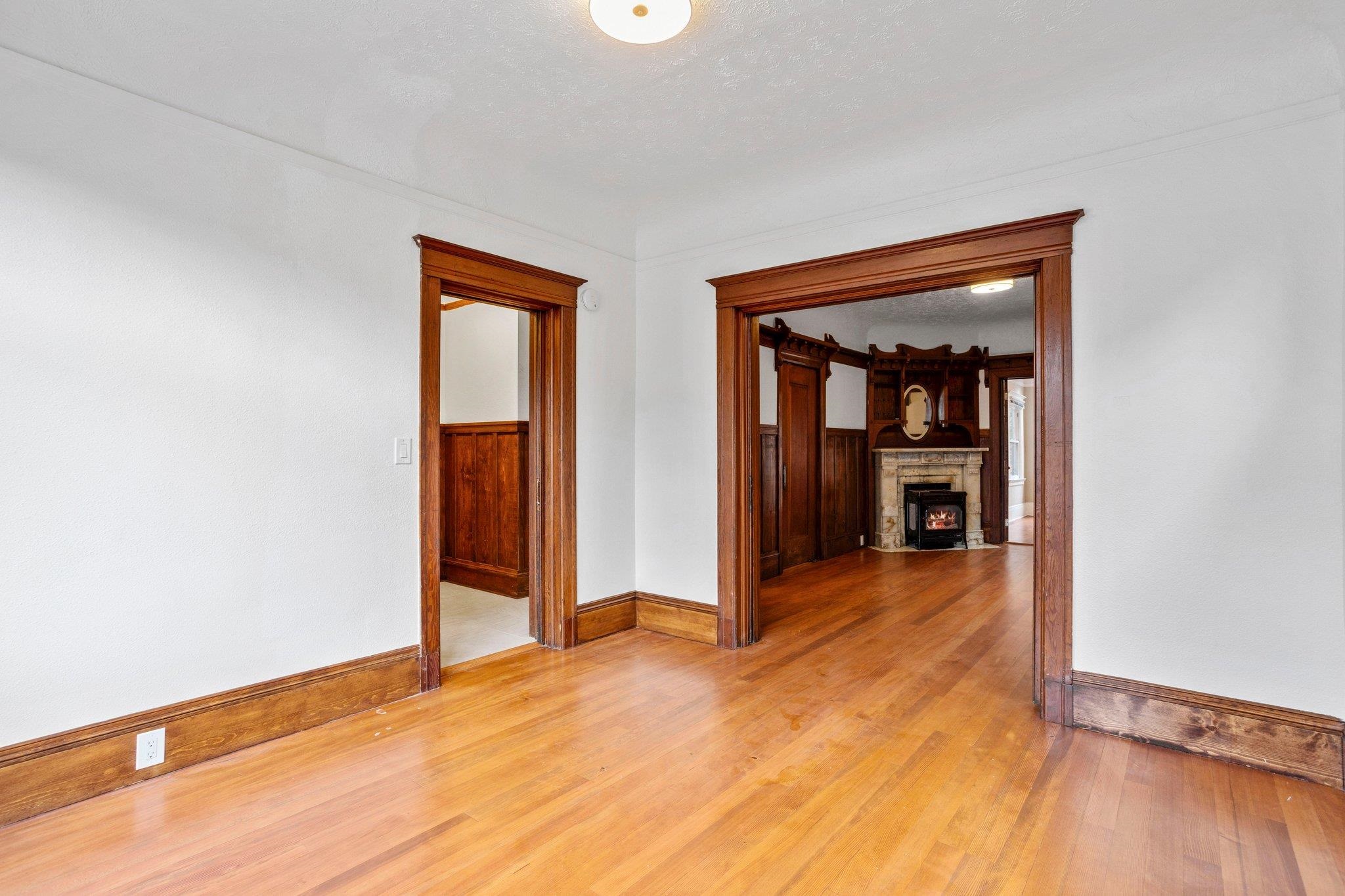 Detail Gallery Image 10 of 60 For 857 Athens Ave, Oakland,  CA 94607 - – Beds | – Baths