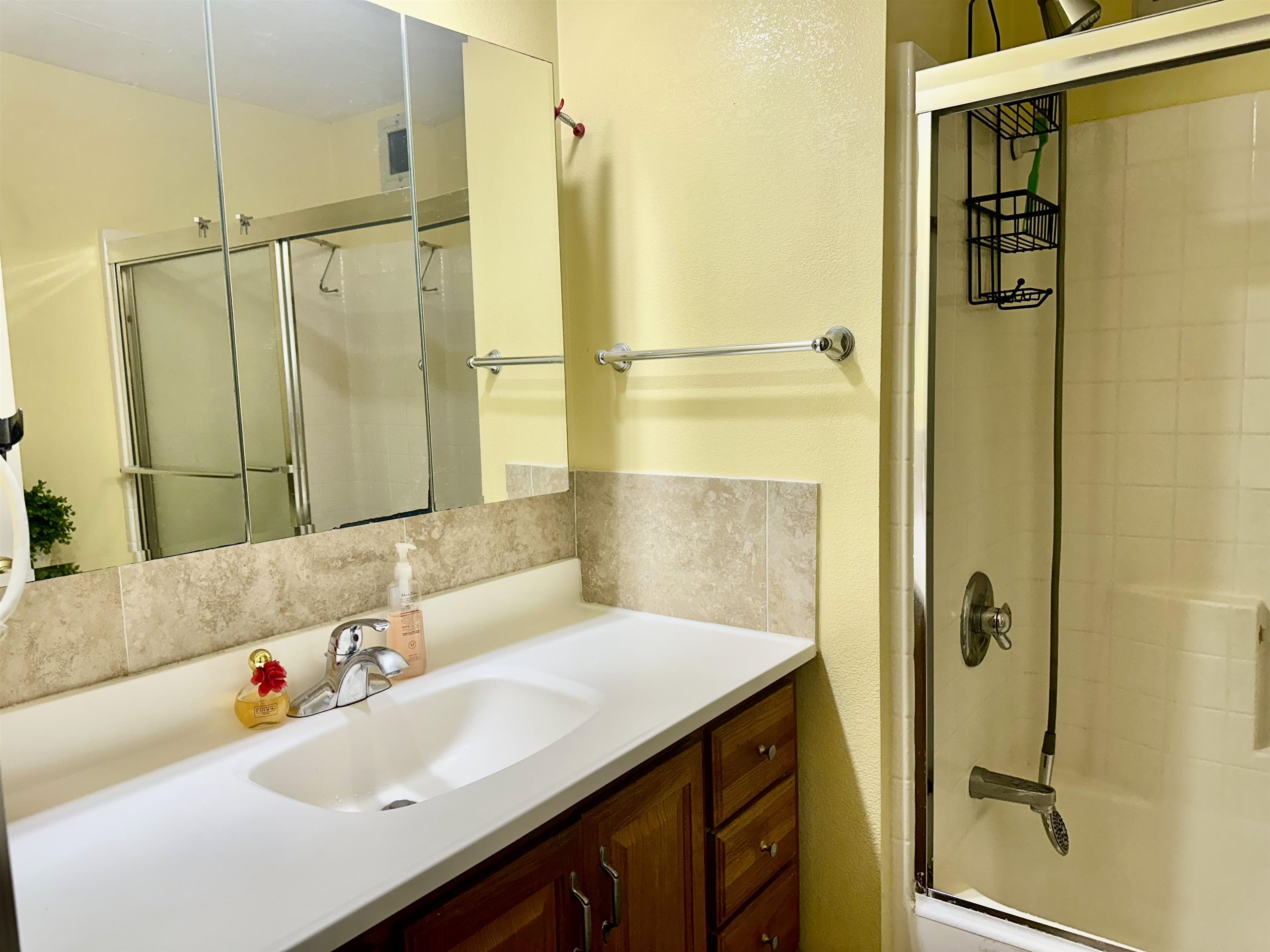 Detail Gallery Image 22 of 39 For 2100 Lewelling Blvd #60,  San Leandro,  CA 94579 - 2 Beds | 1 Baths