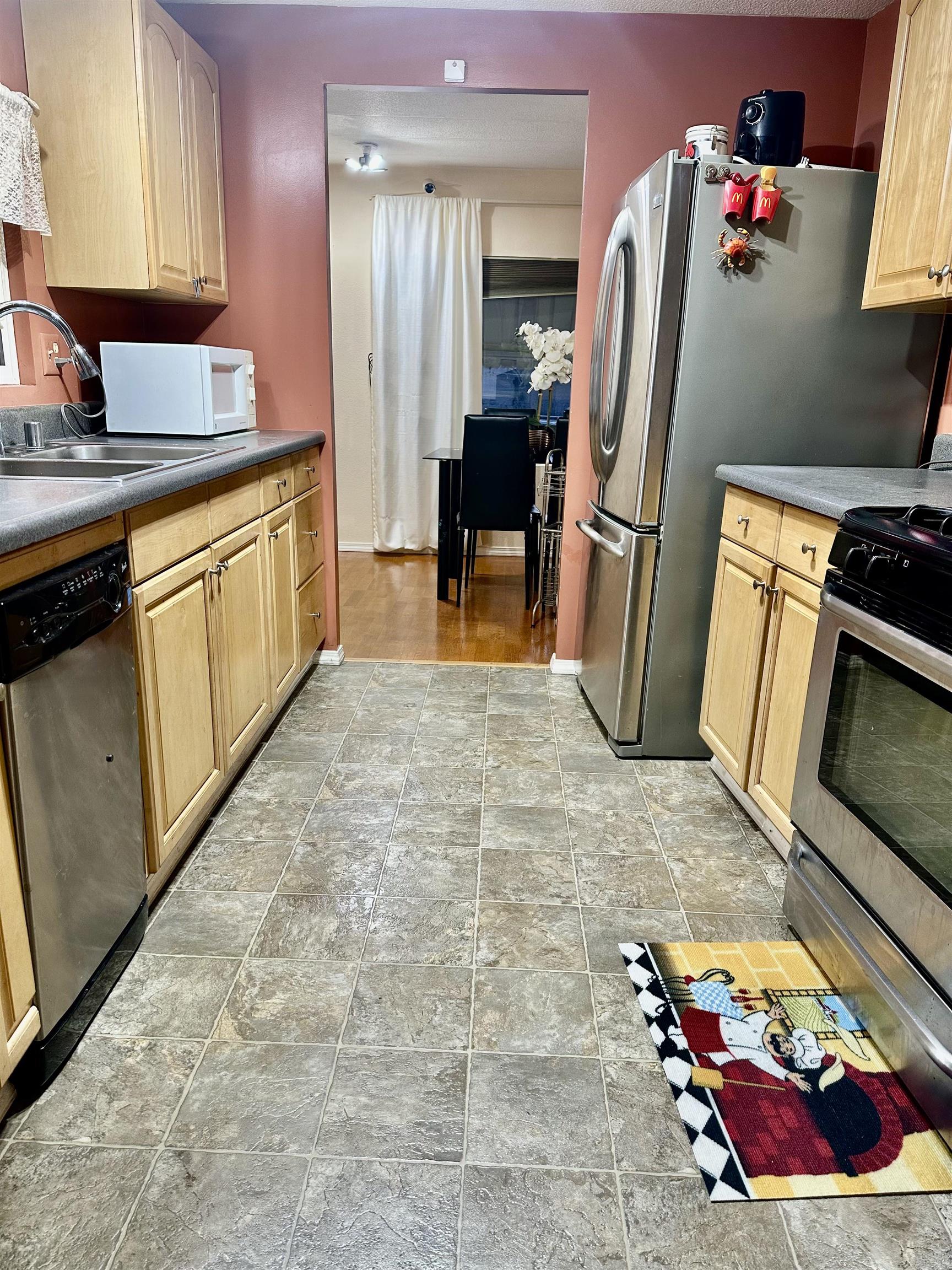 Detail Gallery Image 8 of 39 For 2100 Lewelling Blvd #60,  San Leandro,  CA 94579 - 2 Beds | 1 Baths