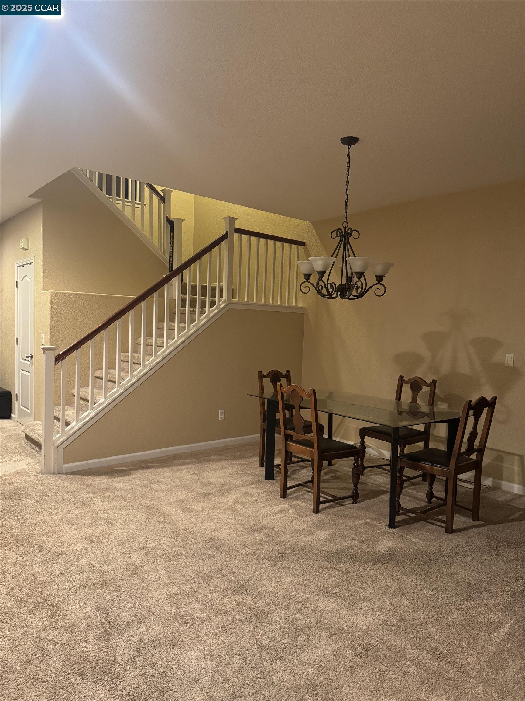 Detail Gallery Image 4 of 6 For 5359 Gold Creek Cir, Discovery Bay,  CA 94505 - 5 Beds | 3 Baths