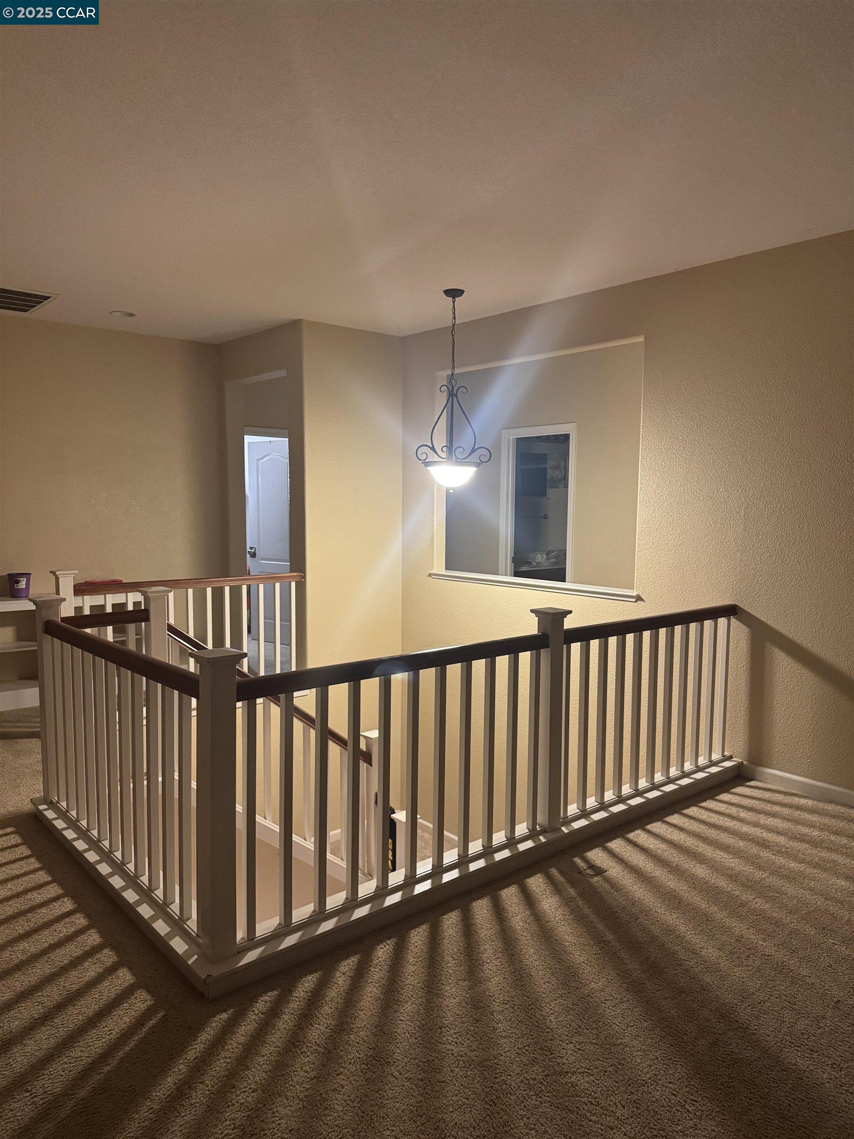 Detail Gallery Image 5 of 6 For 5359 Gold Creek Cir, Discovery Bay,  CA 94505 - 5 Beds | 3 Baths