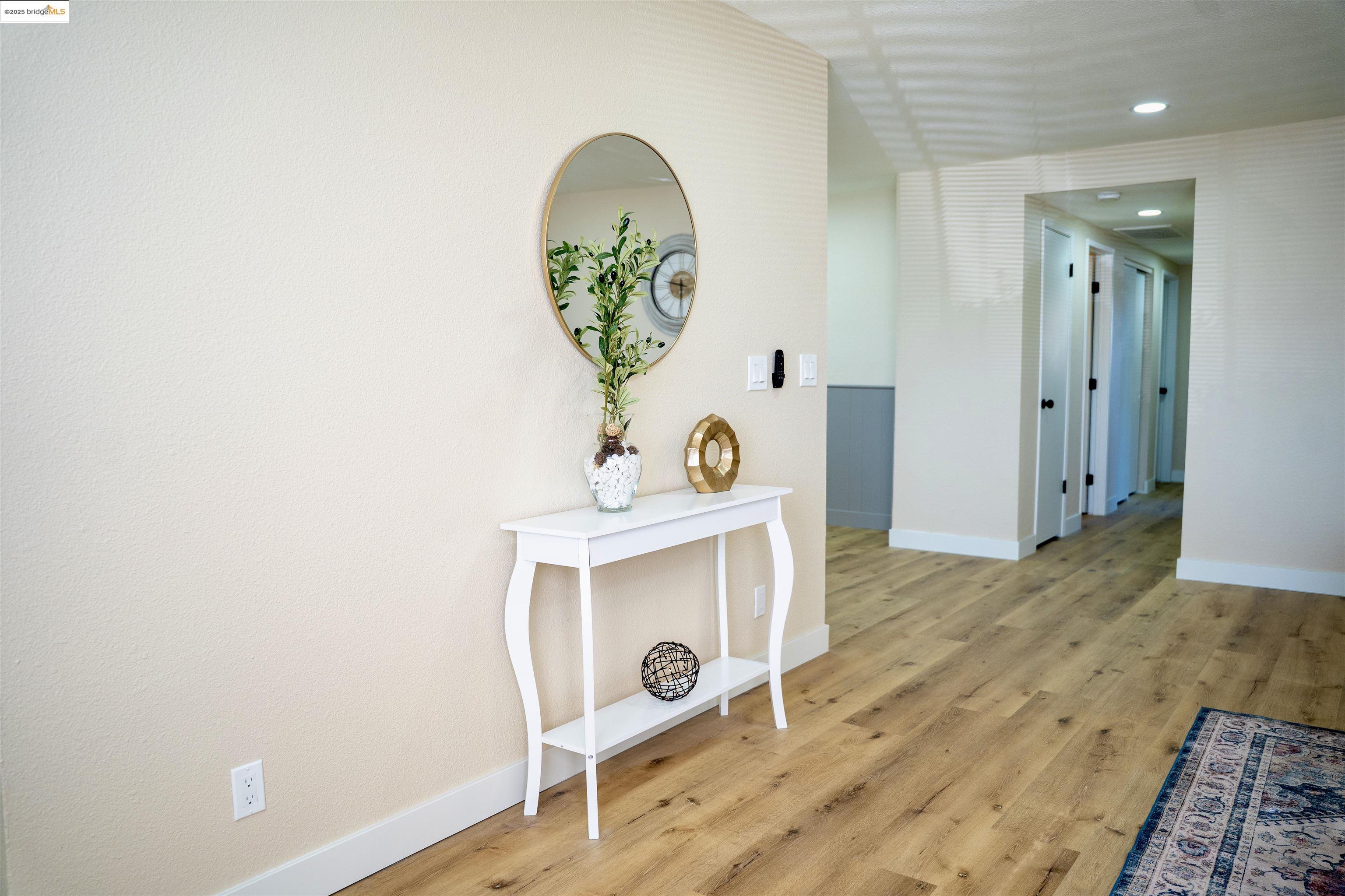 Detail Gallery Image 13 of 26 For 703 Prospector Dr, Stockton,  CA 95210 - 3 Beds | 2 Baths