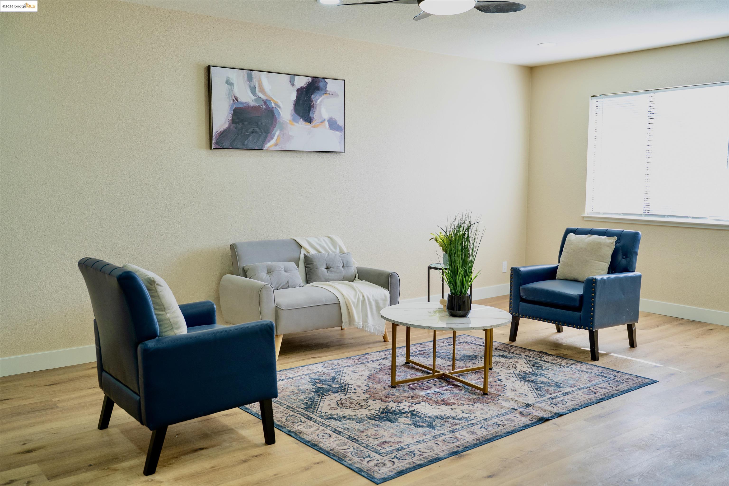 Detail Gallery Image 8 of 26 For 703 Prospector Dr, Stockton,  CA 95210 - 3 Beds | 2 Baths