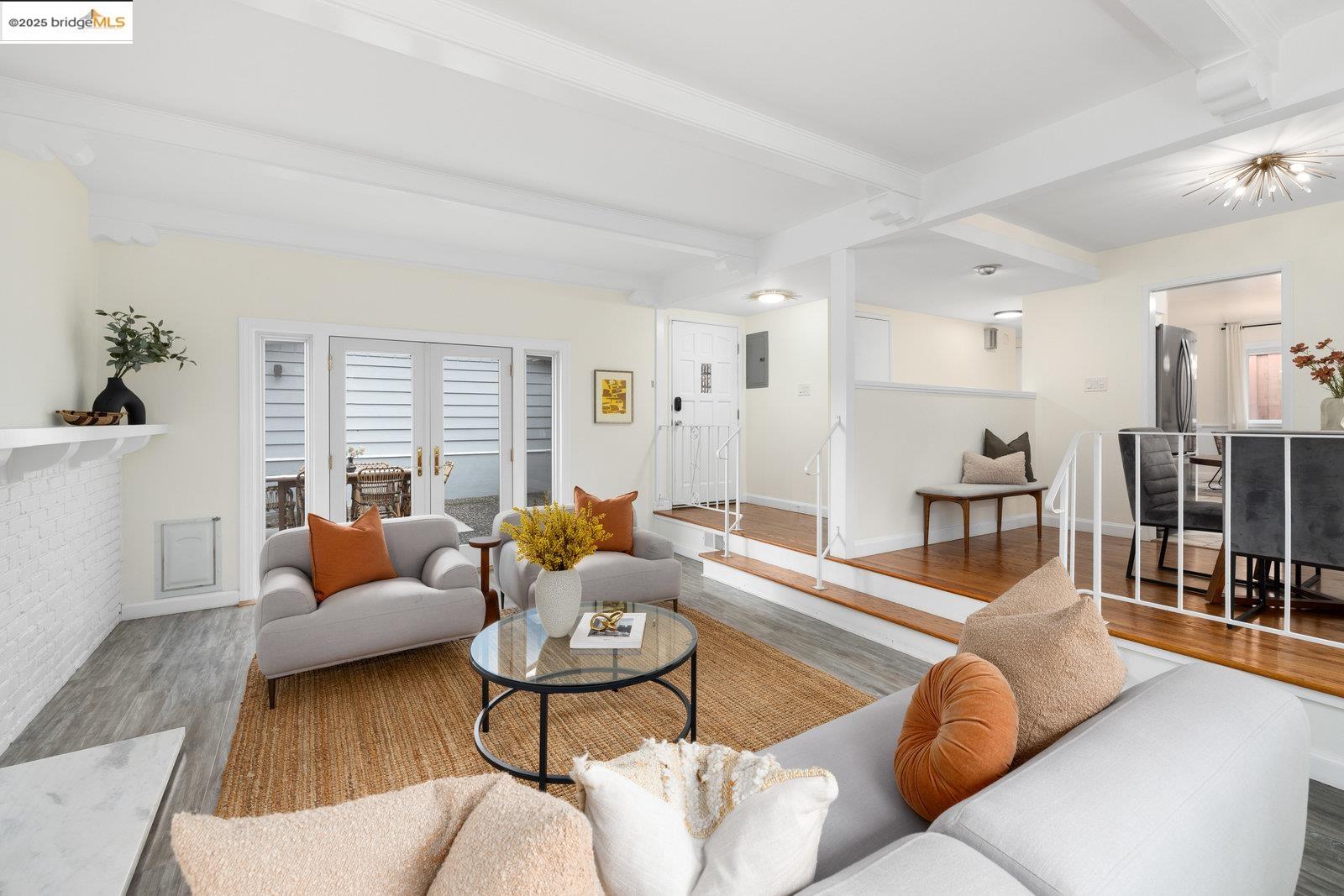 Detail Gallery Image 12 of 52 For 2305 Greenridge Dr, El Sobrante,  CA 94803 - 3 Beds | 2 Baths