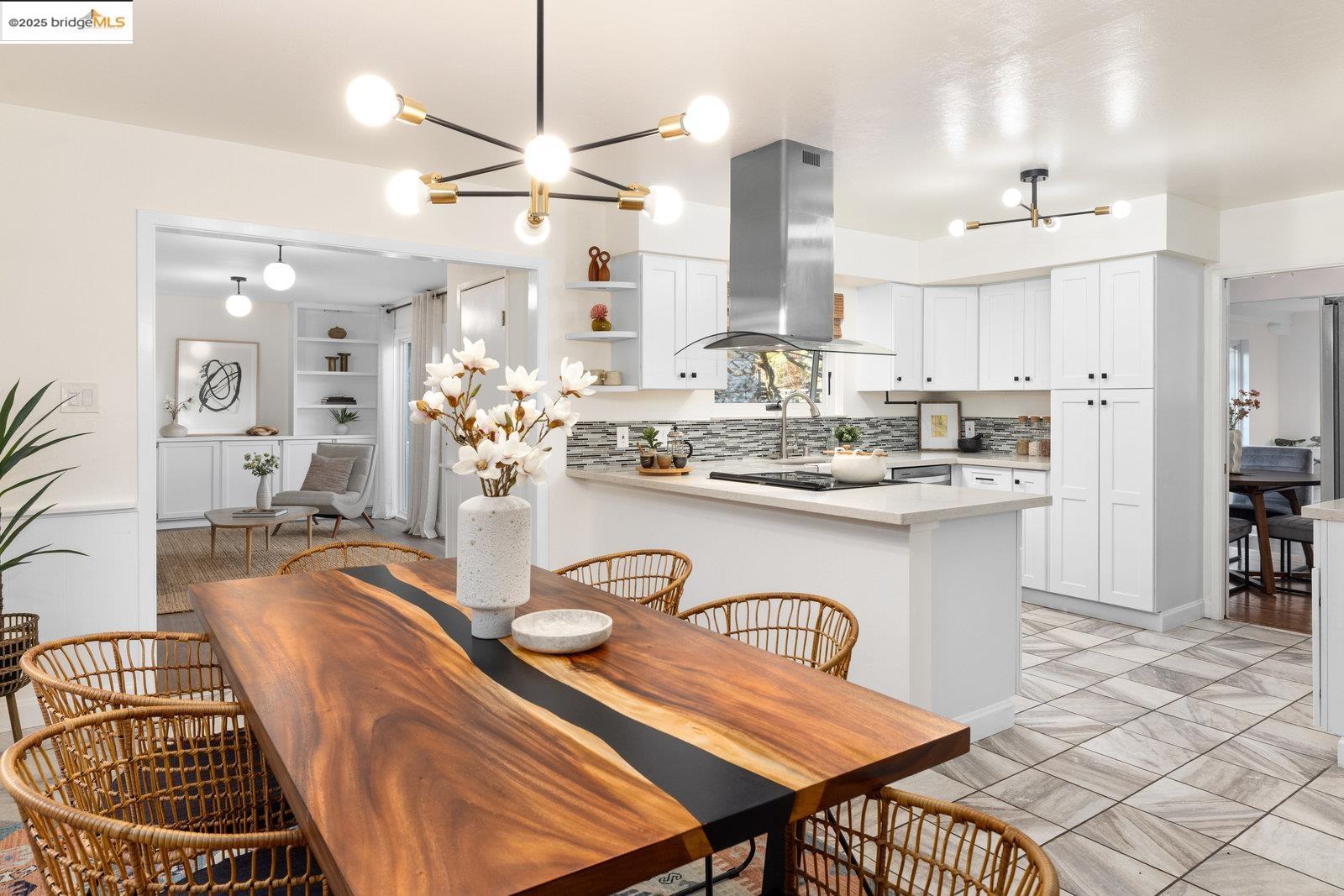 Detail Gallery Image 19 of 52 For 2305 Greenridge Dr, El Sobrante,  CA 94803 - 3 Beds | 2 Baths