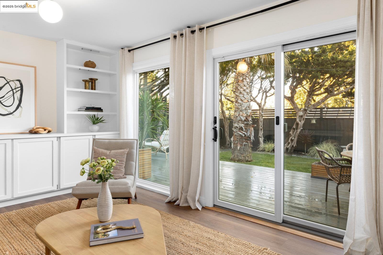 Detail Gallery Image 23 of 52 For 2305 Greenridge Dr, El Sobrante,  CA 94803 - 3 Beds | 2 Baths