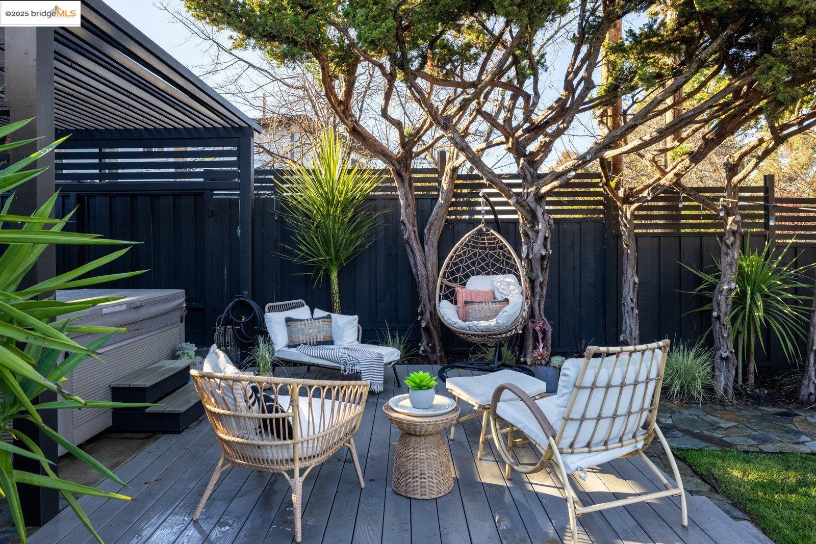 Detail Gallery Image 42 of 52 For 2305 Greenridge Dr, El Sobrante,  CA 94803 - 3 Beds | 2 Baths