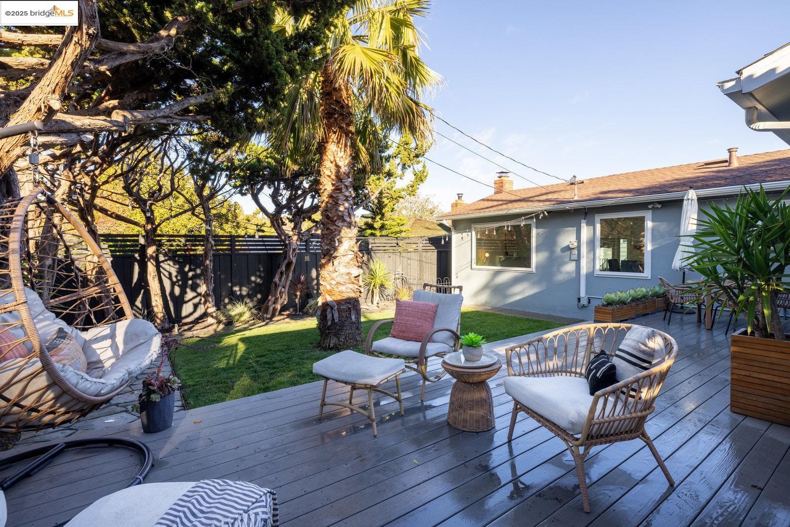 Detail Gallery Image 44 of 52 For 2305 Greenridge Dr, El Sobrante,  CA 94803 - 3 Beds | 2 Baths