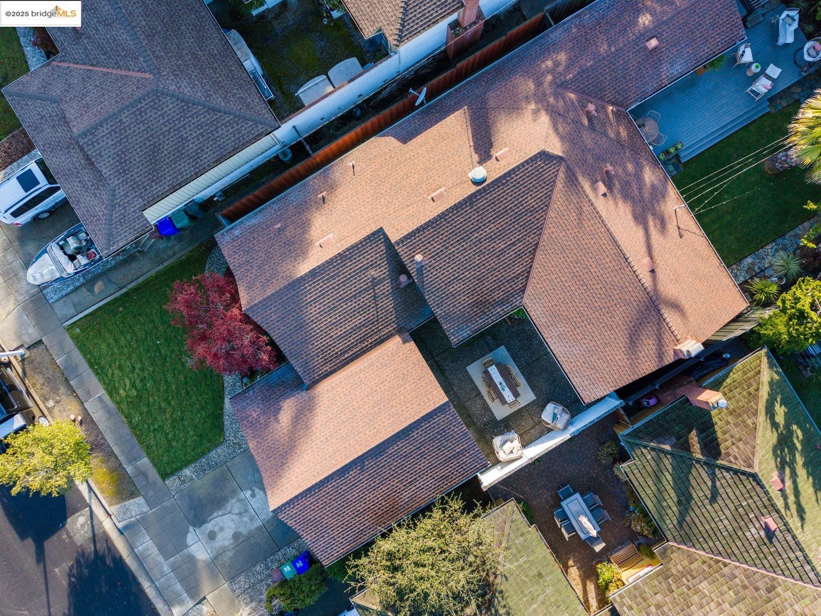 Detail Gallery Image 47 of 52 For 2305 Greenridge Dr, El Sobrante,  CA 94803 - 3 Beds | 2 Baths