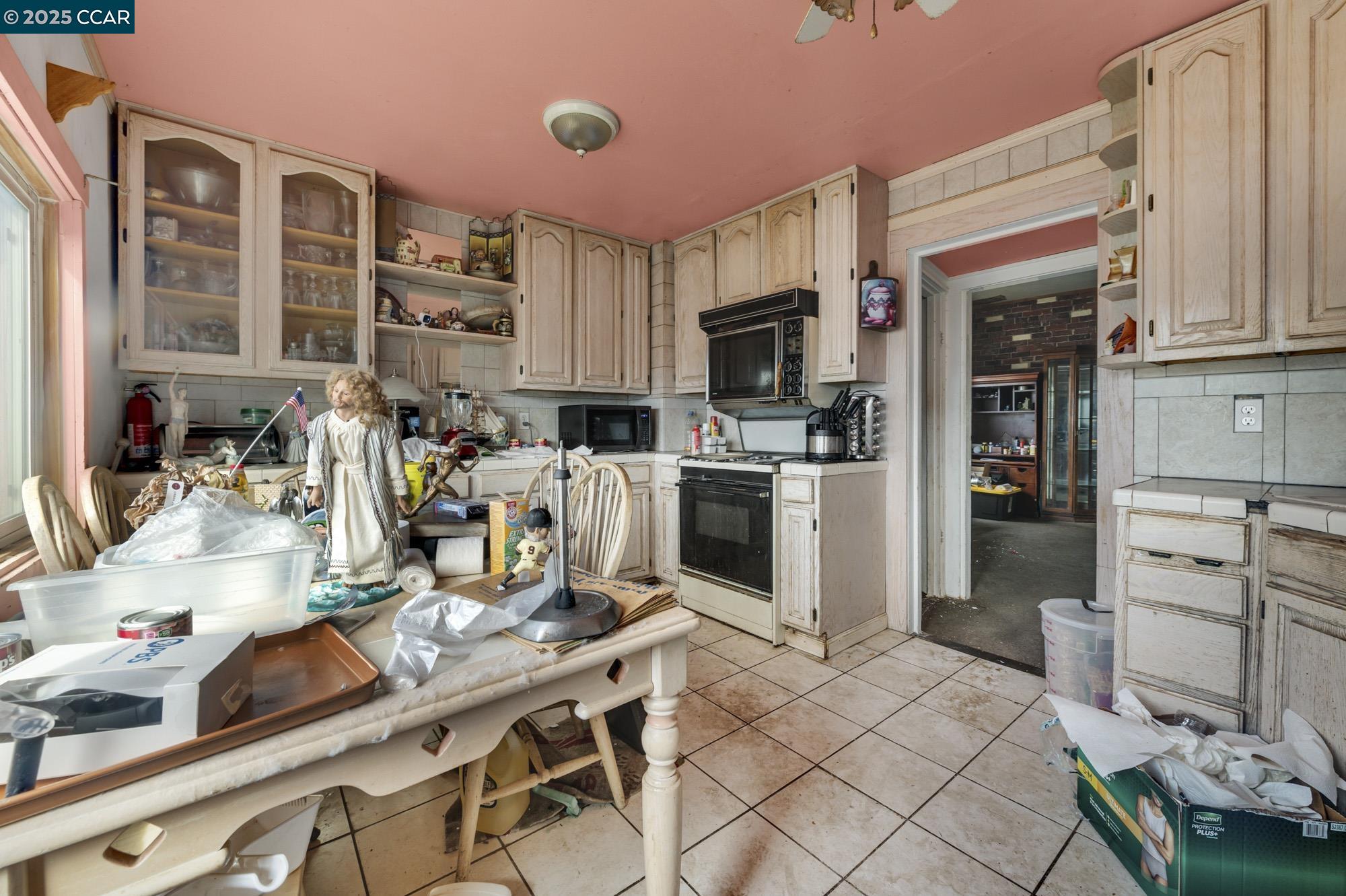 Detail Gallery Image 10 of 20 For 73 Tioga Ave, San Francisco,  CA 94134 - 2 Beds | 1 Baths