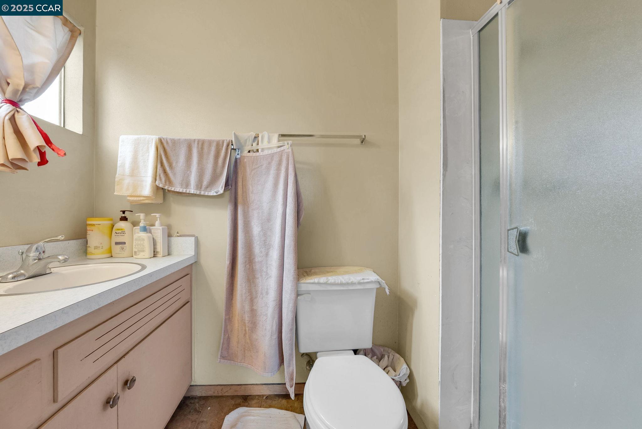 Detail Gallery Image 21 of 47 For 1246 Otis Dr, Alameda,  CA 94501 - 4 Beds | 2 Baths