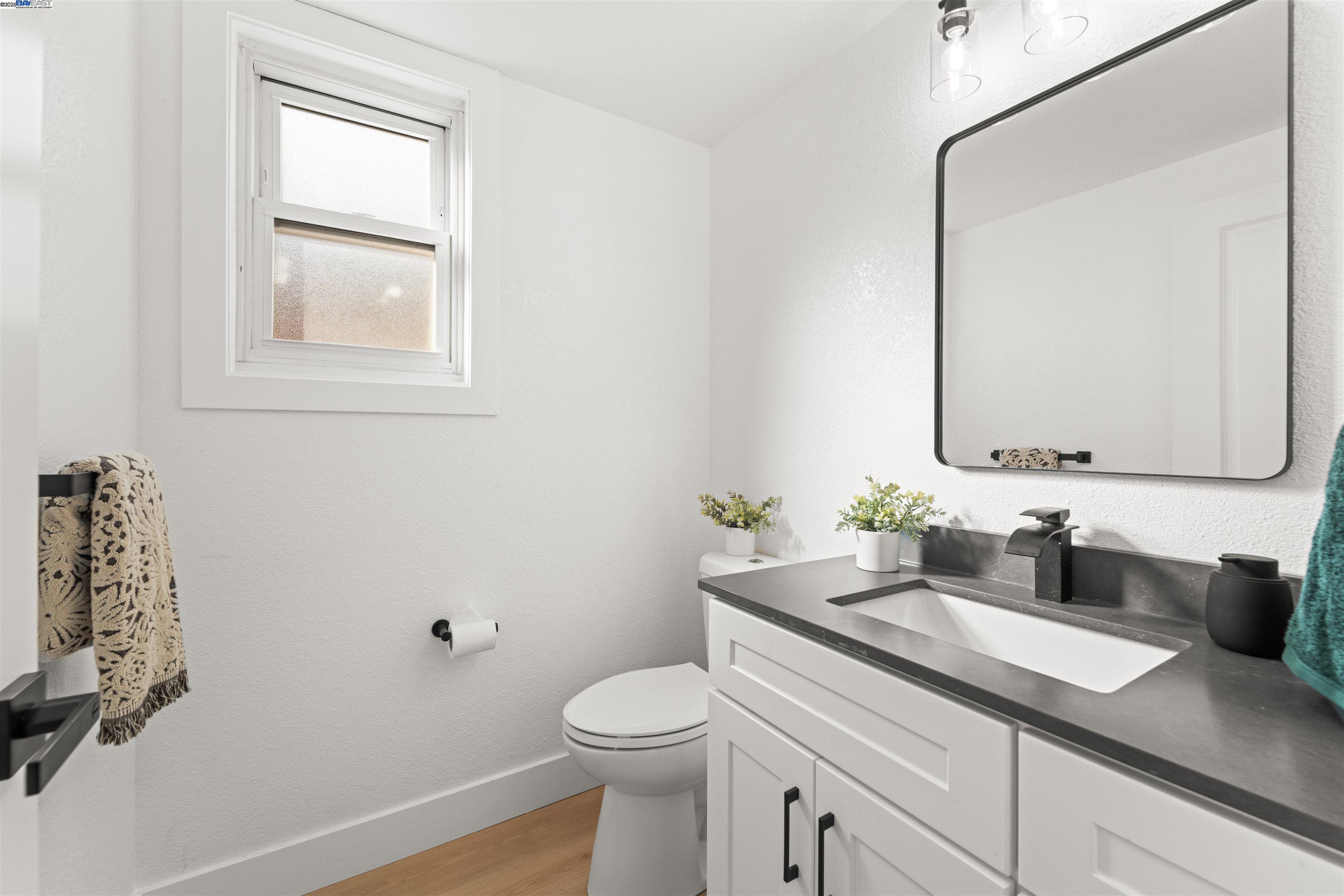 Detail Gallery Image 20 of 41 For 349 Oak Glen Dr, Oakley,  CA 94561 - 3 Beds | 2/1 Baths