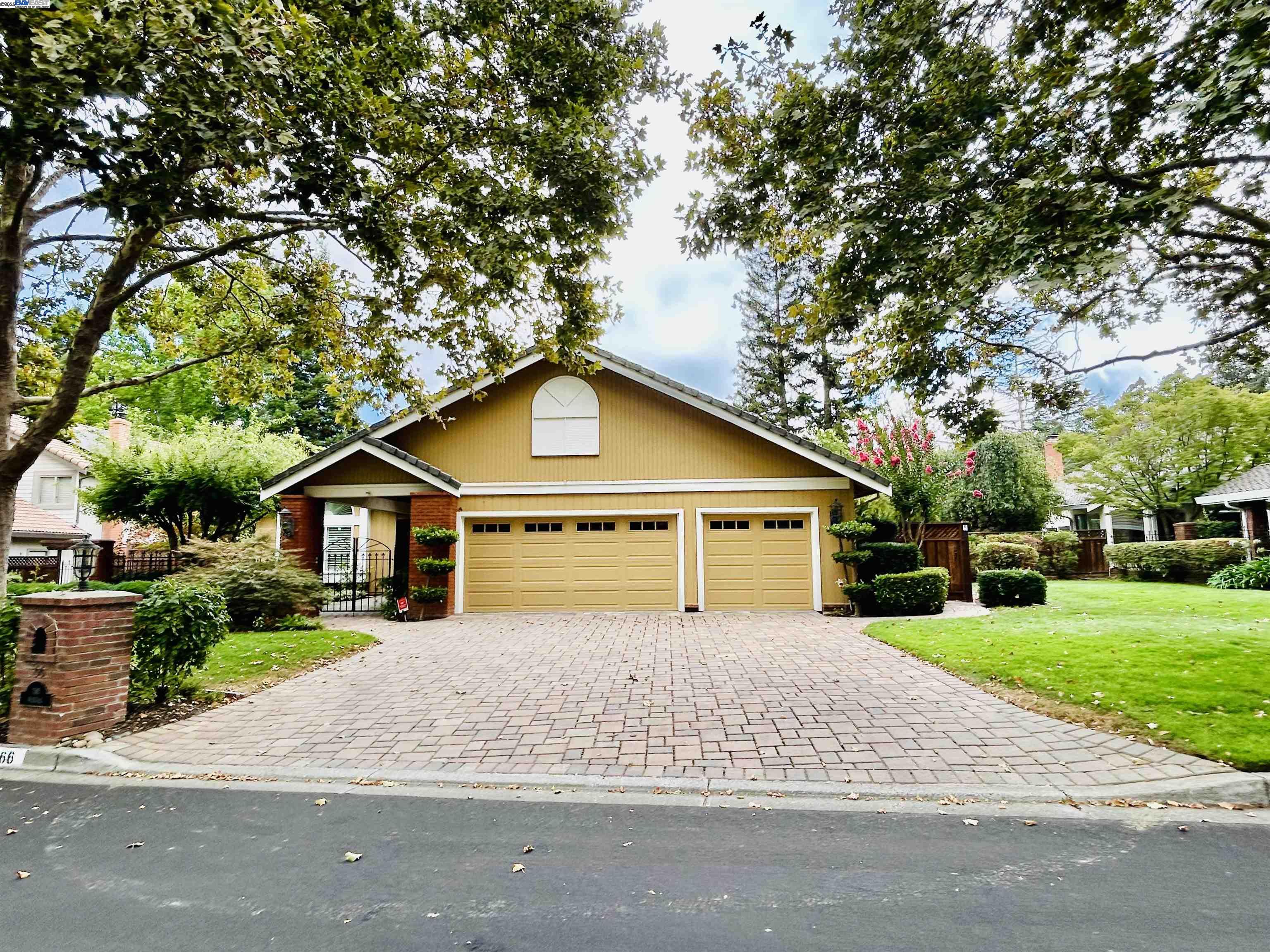 Front Image Thumbnail for BE41119446