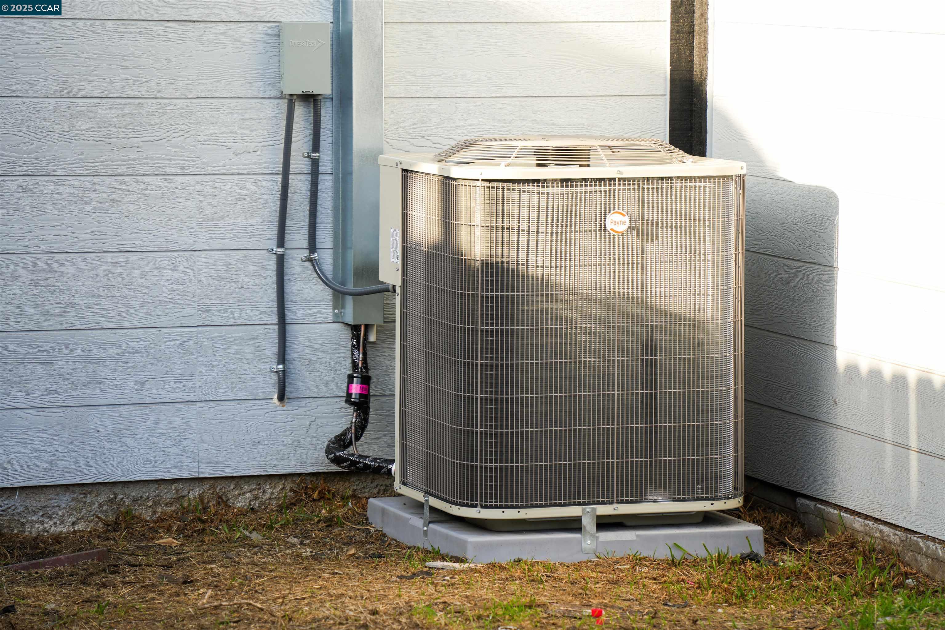 Detail Gallery Image 22 of 24 For 1360 99th Ave, Oakland,  CA 94603 - 3 Beds | 2 Baths