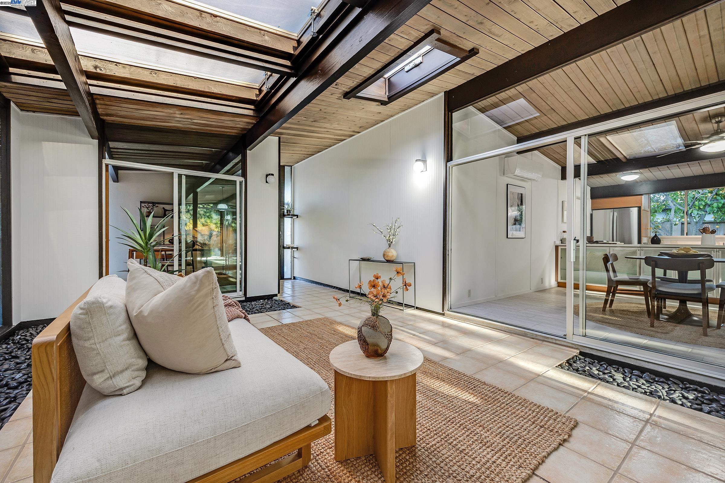 Detail Gallery Image 18 of 60 For 4004 Salem St, Concord,  CA 94521 - 4 Beds | 2 Baths