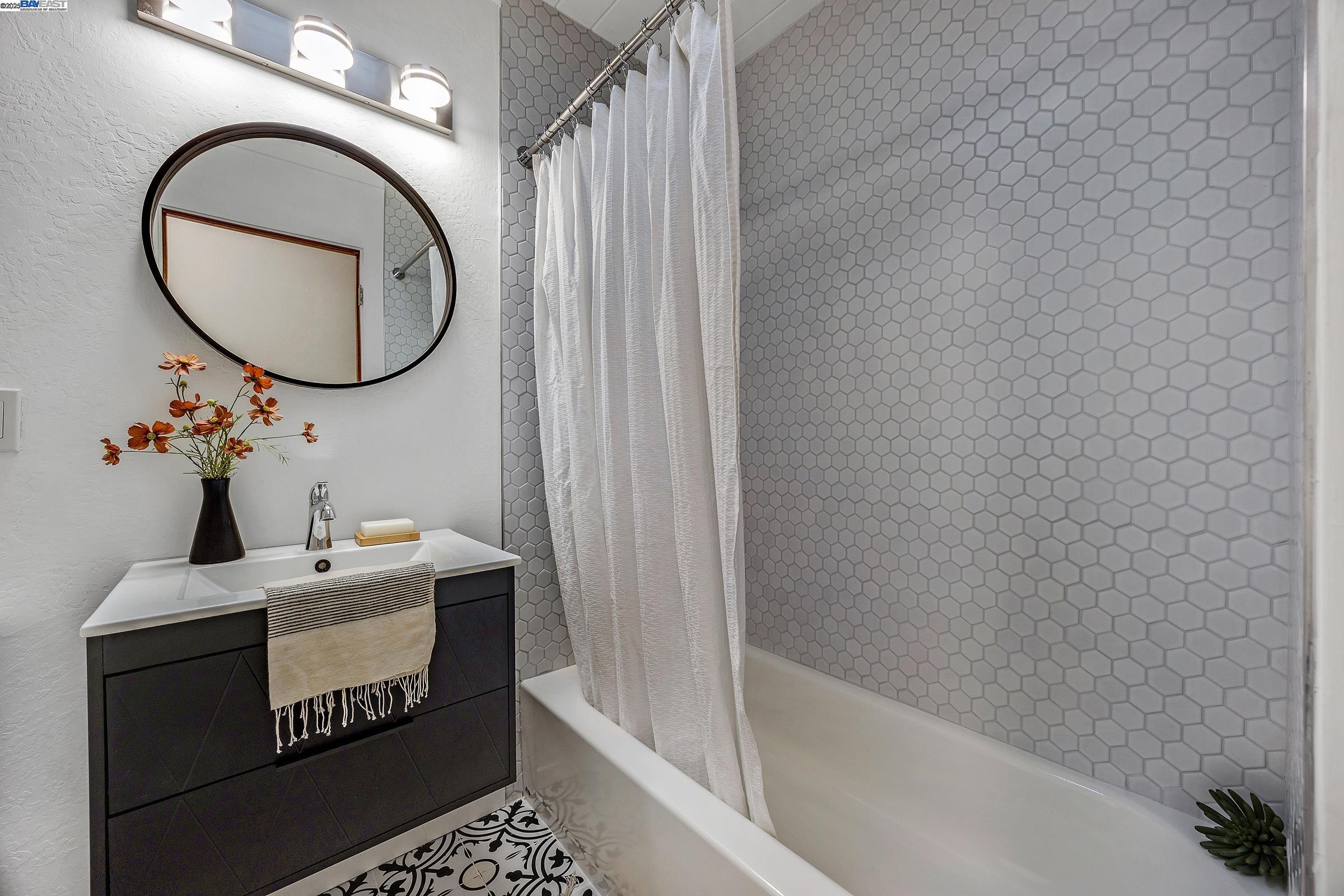 Detail Gallery Image 41 of 60 For 4004 Salem St, Concord,  CA 94521 - 4 Beds | 2 Baths