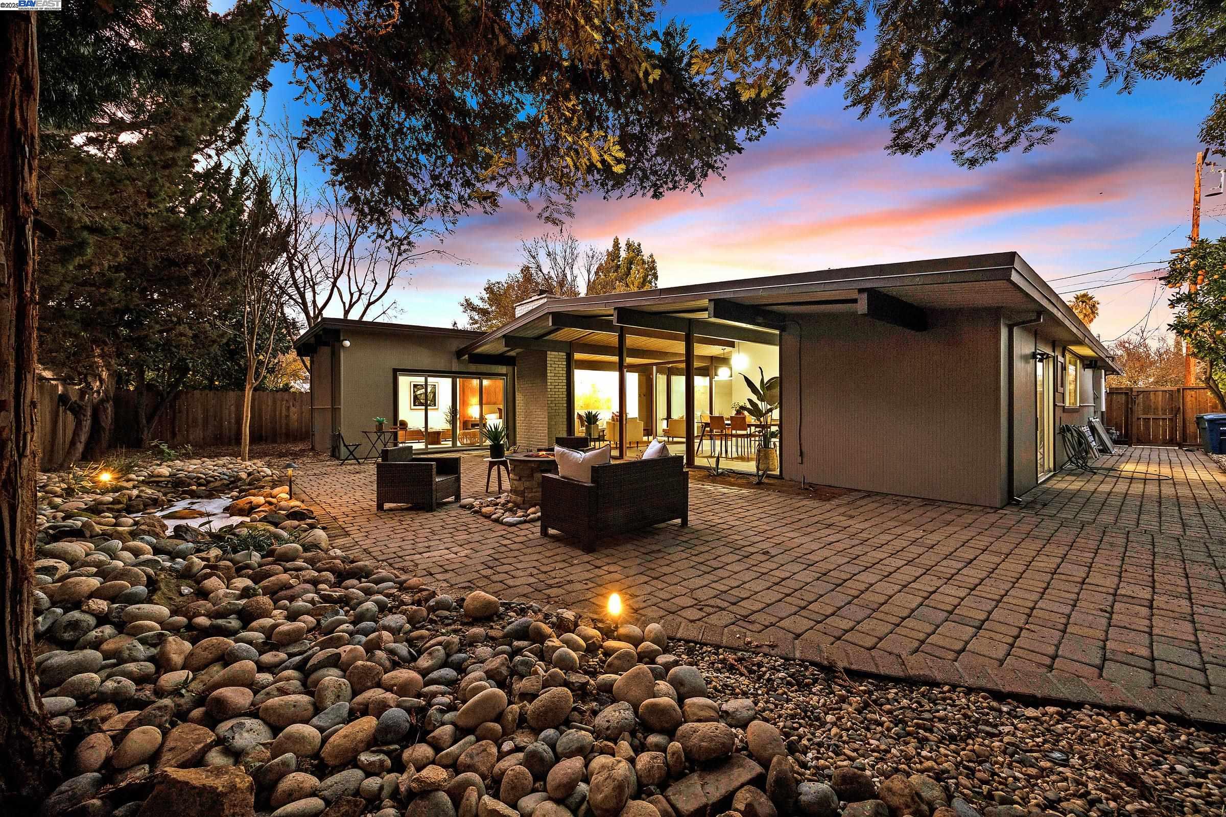 Detail Gallery Image 42 of 60 For 4004 Salem St, Concord,  CA 94521 - 4 Beds | 2 Baths