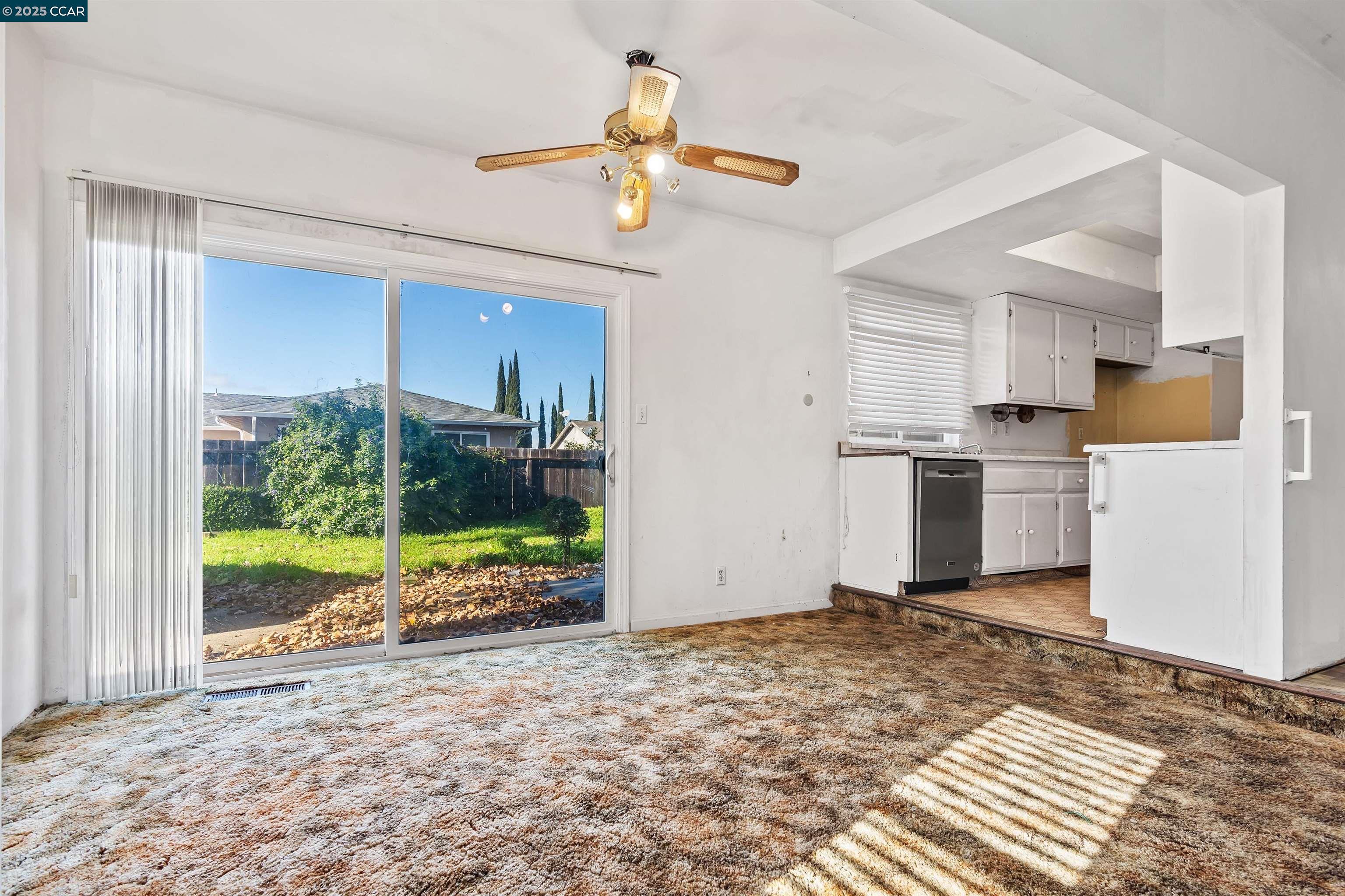 Detail Gallery Image 11 of 29 For 2924 N Francisco Way, Antioch,  CA 94509 - 4 Beds | 2 Baths