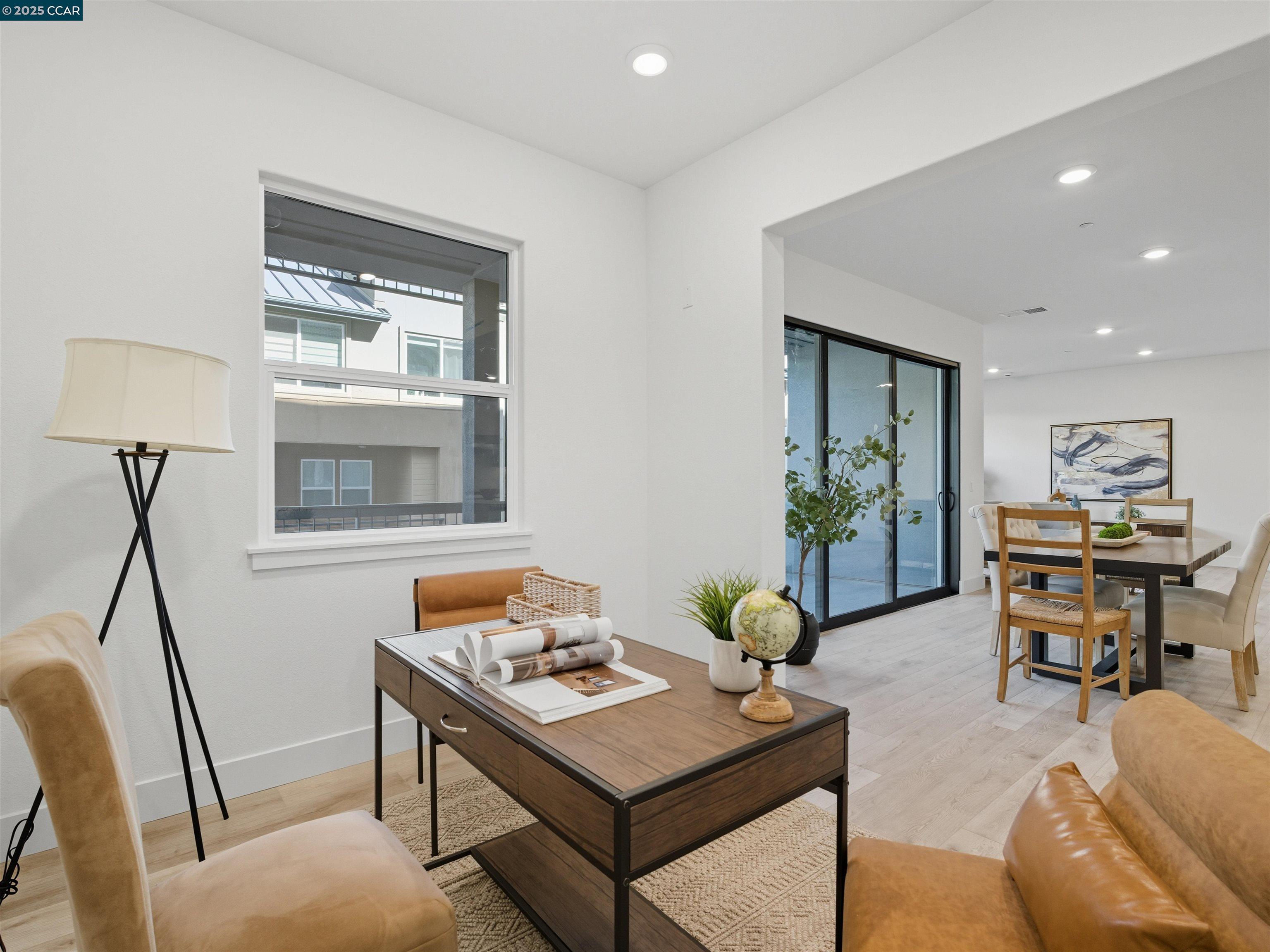 Detail Gallery Image 11 of 49 For 44862 S Grimmer Blvd #201,  Fremont,  CA 94538 - 3 Beds | 2 Baths