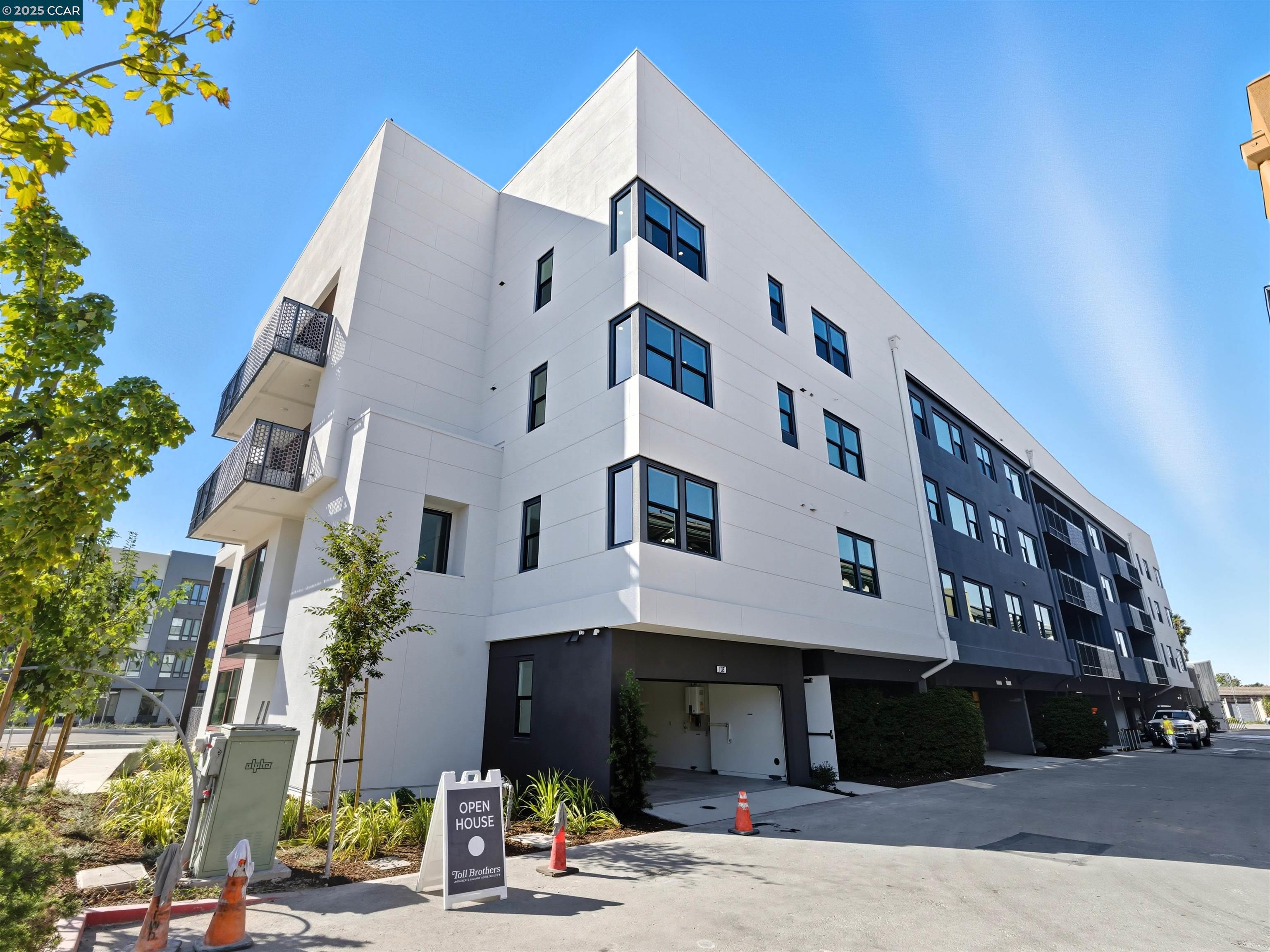 Detail Gallery Image 45 of 49 For 44862 S Grimmer Blvd #201,  Fremont,  CA 94538 - 3 Beds | 2 Baths