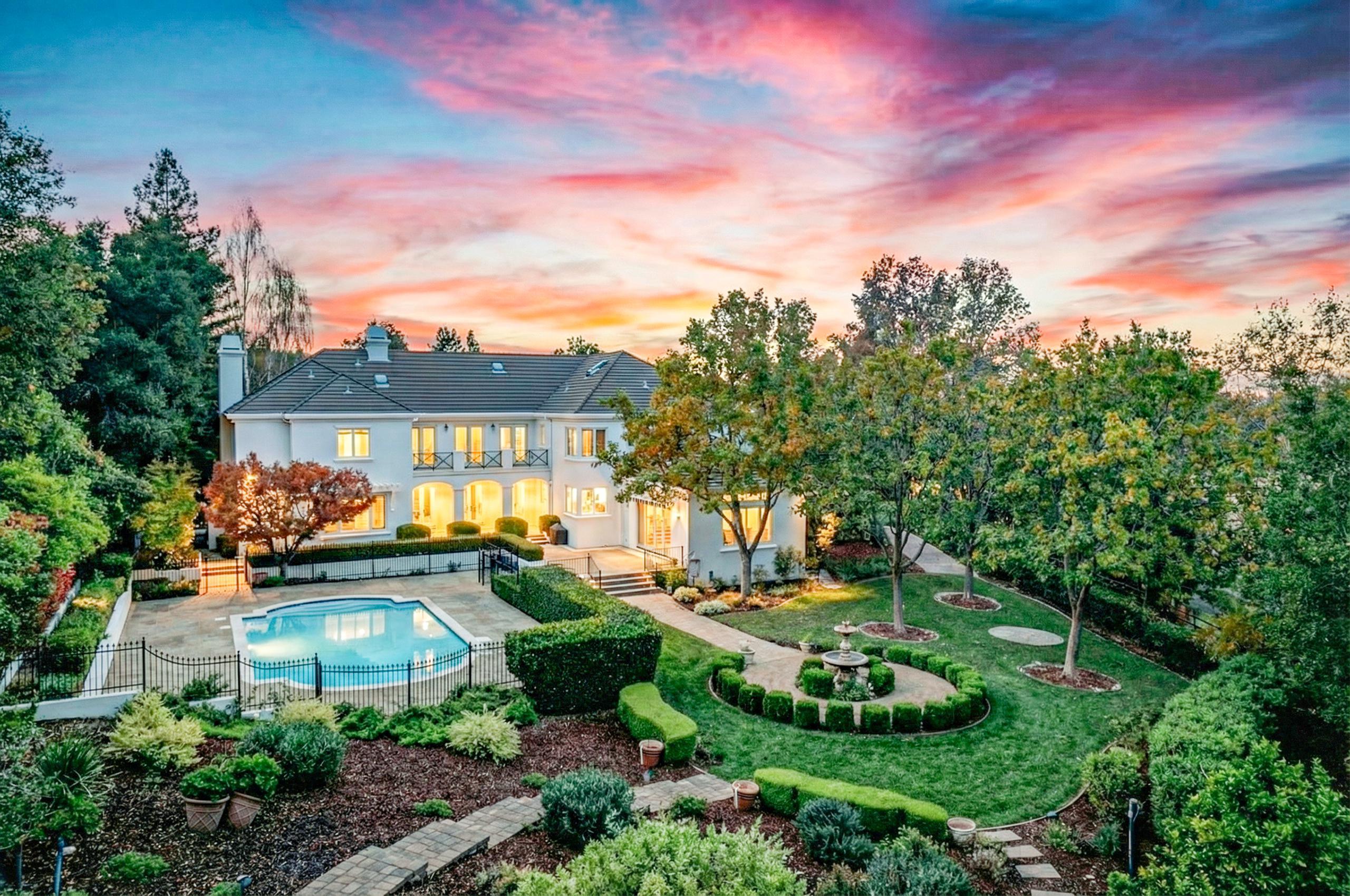 Detail Gallery Image 38 of 48 For 1527 Honey Suckle Ct, Pleasanton,  CA 94588 - 5 Beds | 4/2 Baths