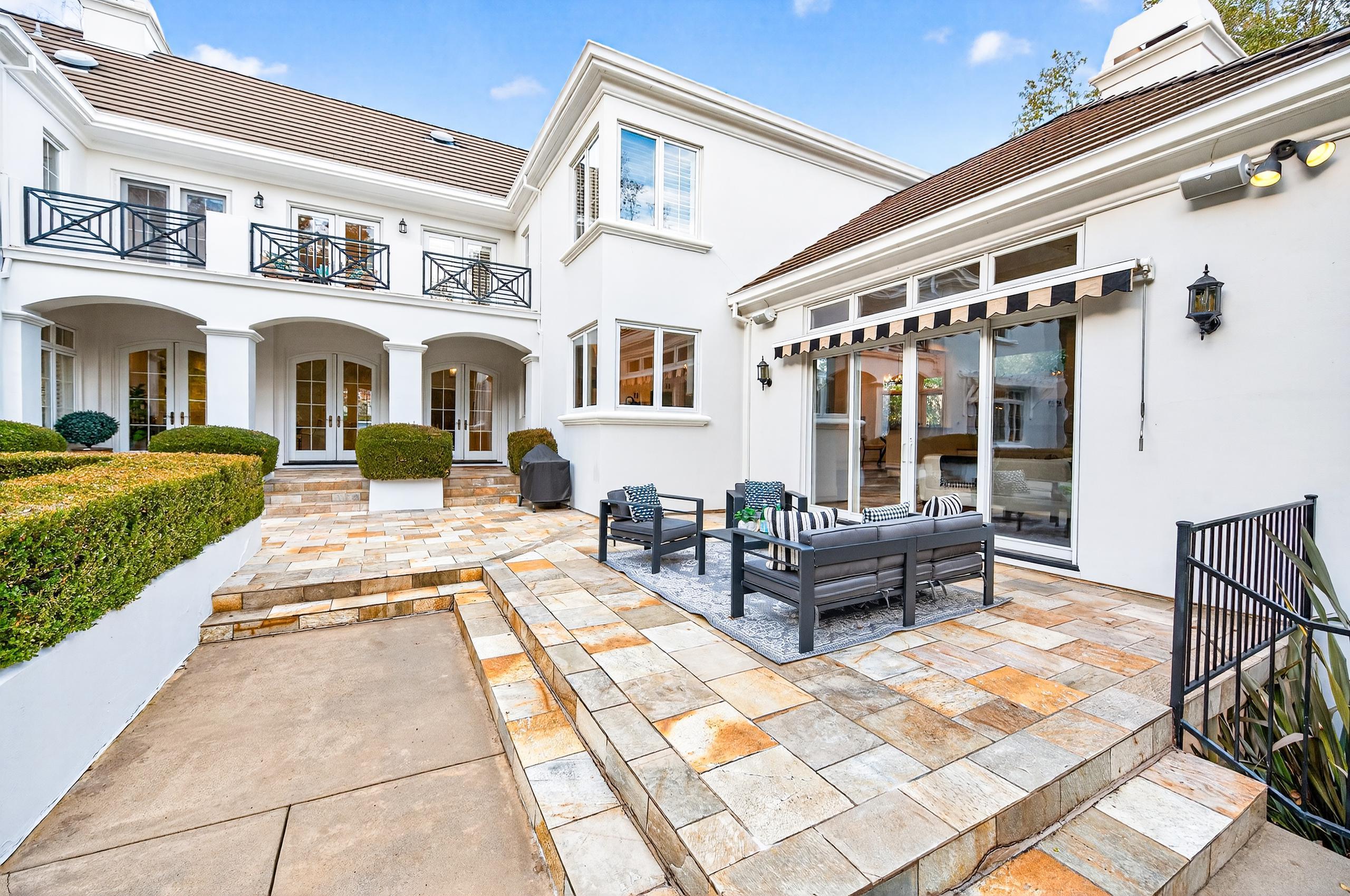 Detail Gallery Image 40 of 48 For 1527 Honey Suckle Ct, Pleasanton,  CA 94588 - 5 Beds | 4/2 Baths