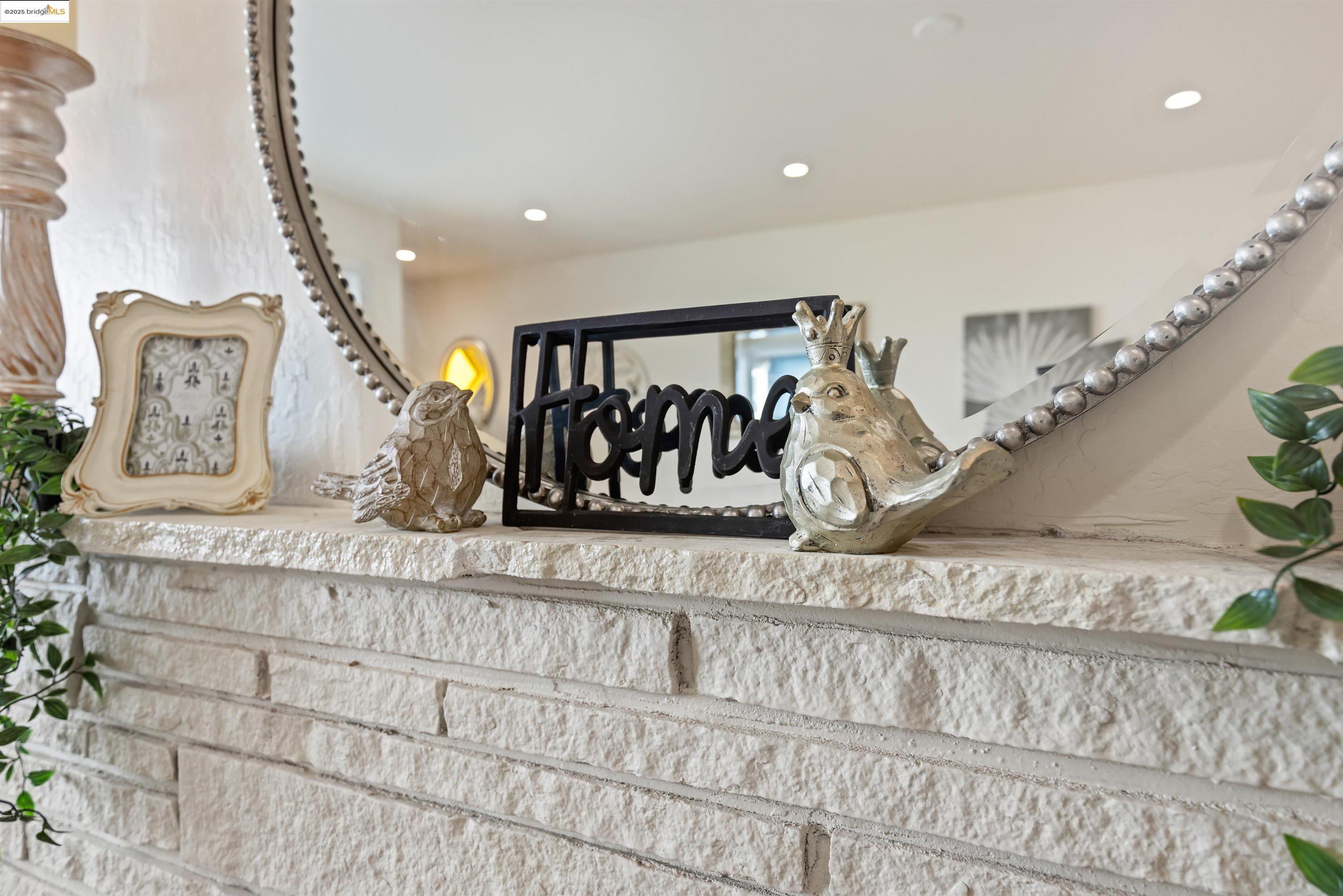 Detail Gallery Image 11 of 47 For 7756 Sunkist Dr, Oakland,  CA 94605 - 3 Beds | 2 Baths