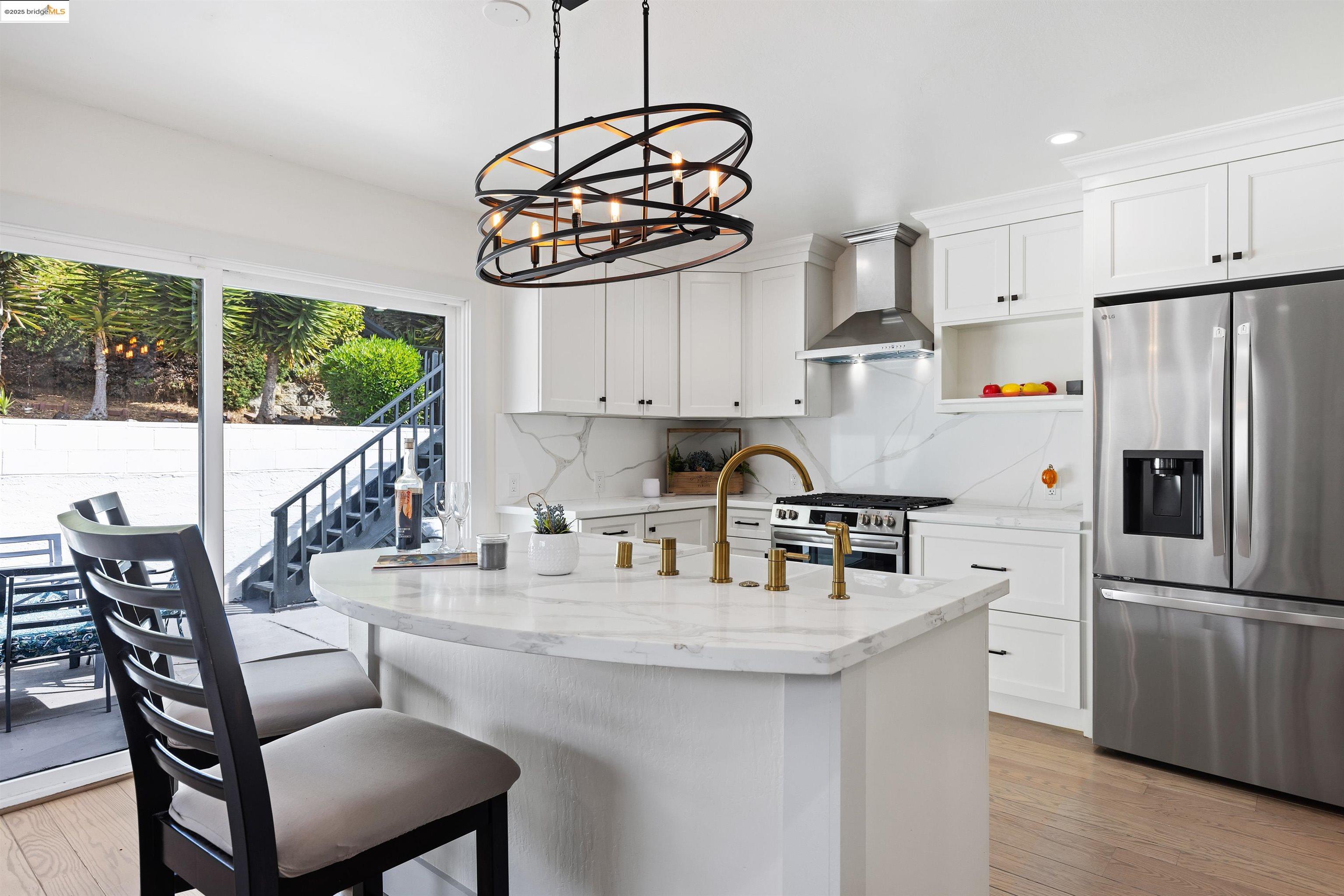 Detail Gallery Image 20 of 47 For 7756 Sunkist Dr, Oakland,  CA 94605 - 3 Beds | 2 Baths