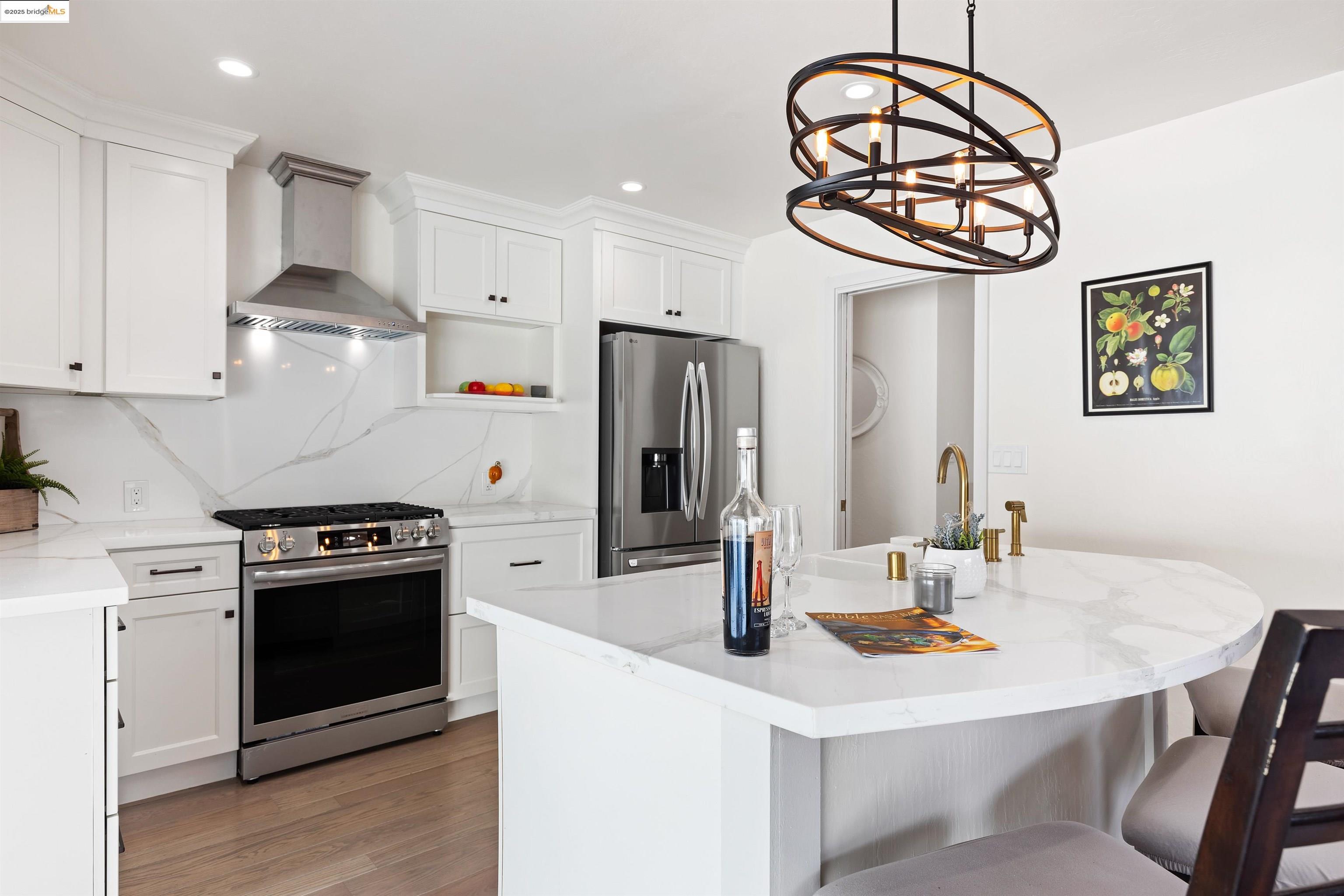 Detail Gallery Image 22 of 47 For 7756 Sunkist Dr, Oakland,  CA 94605 - 3 Beds | 2 Baths